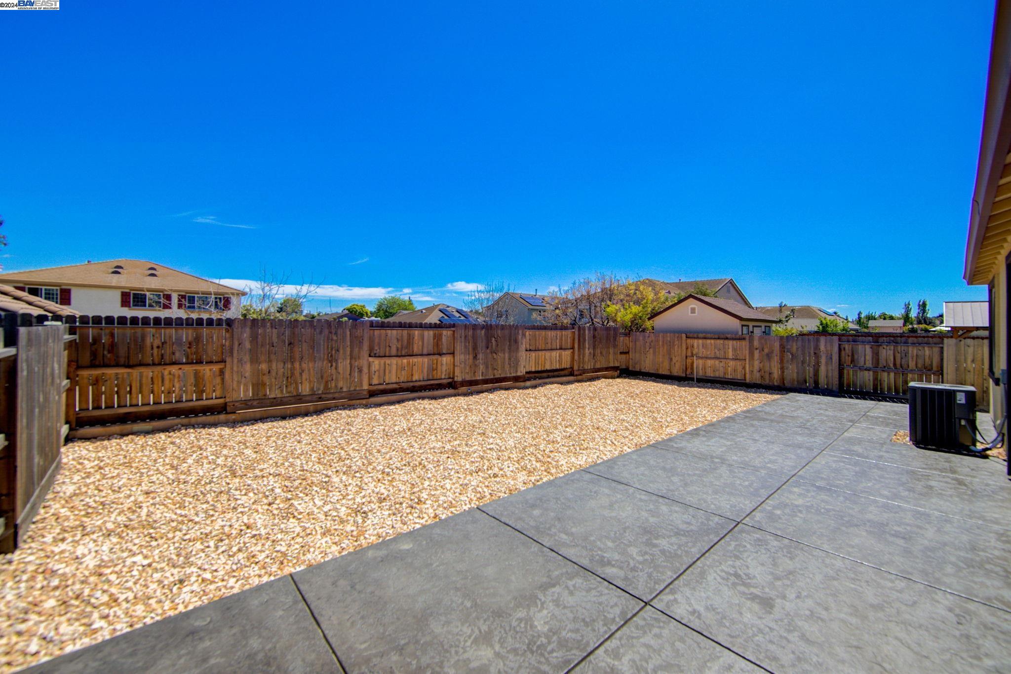 4050 Kenwood Cir