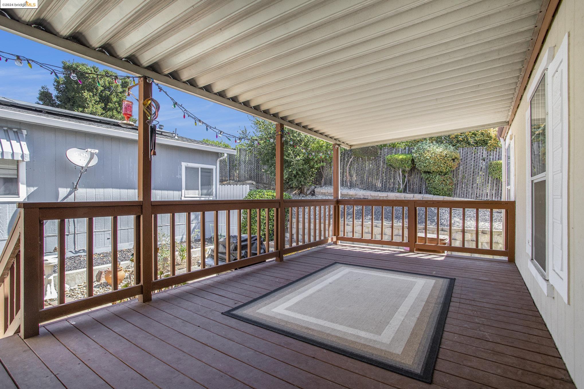 1905 Geneva Ln