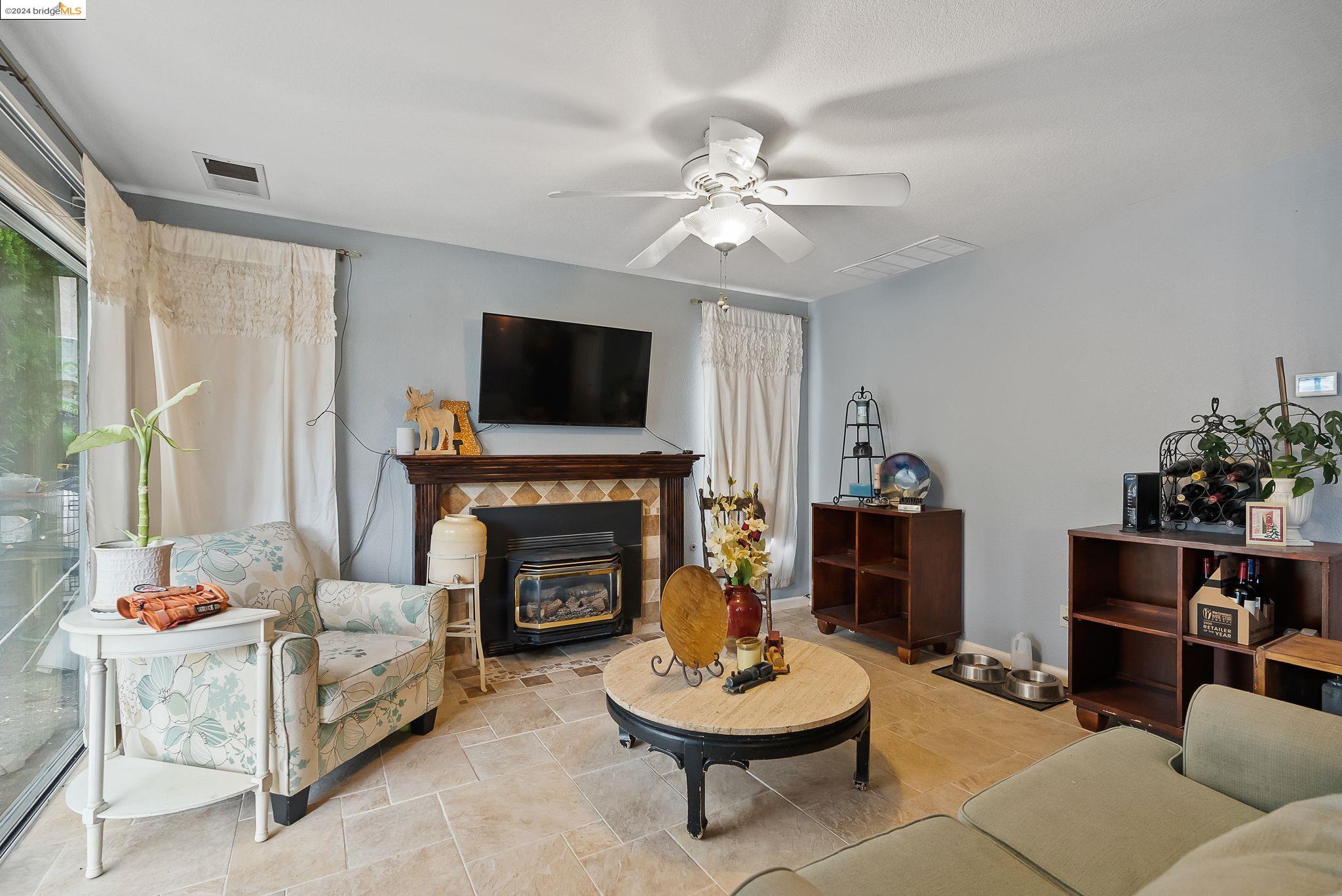 3984 Oak Grove Drive