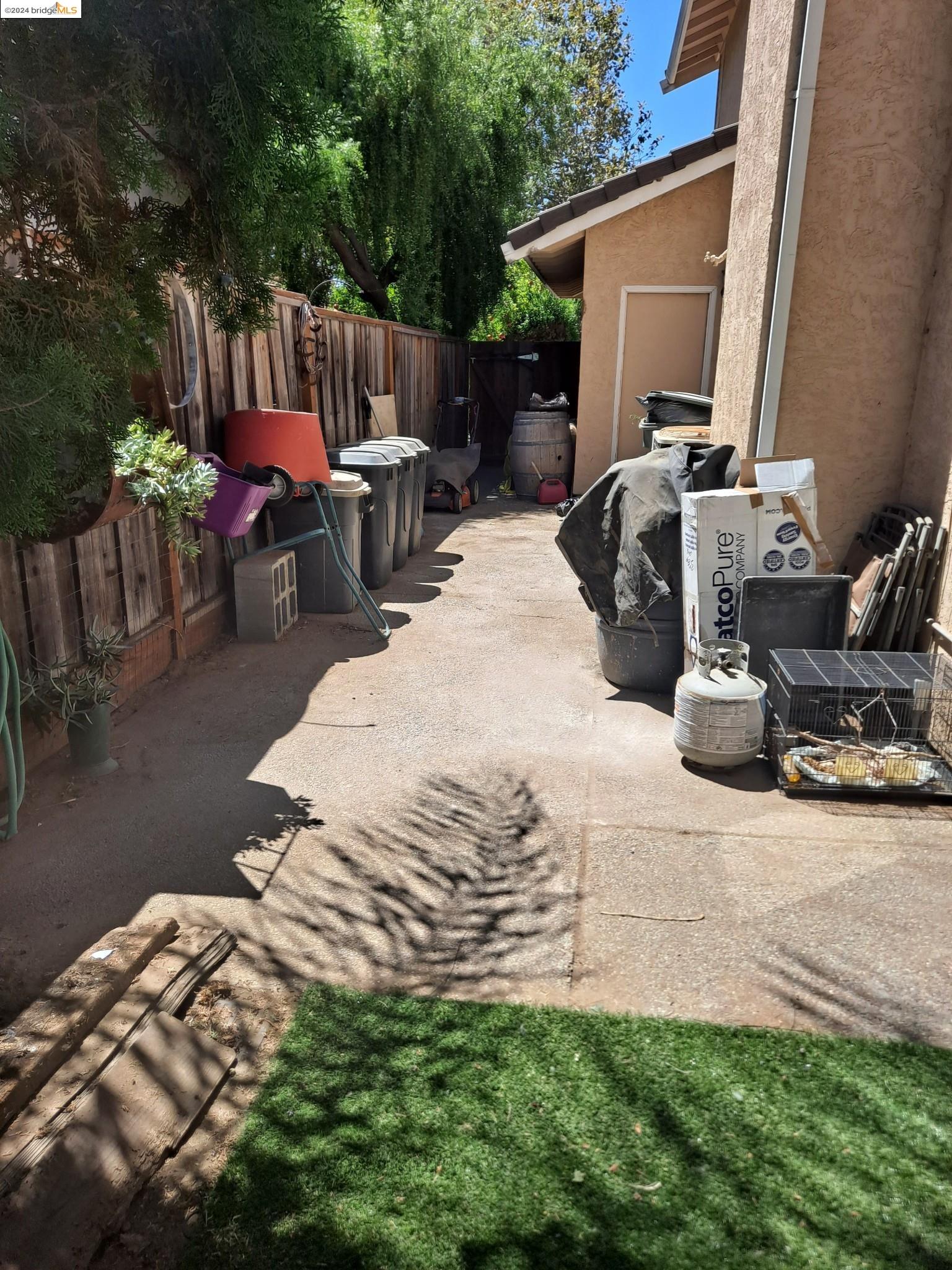 3984 Oak Grove Drive