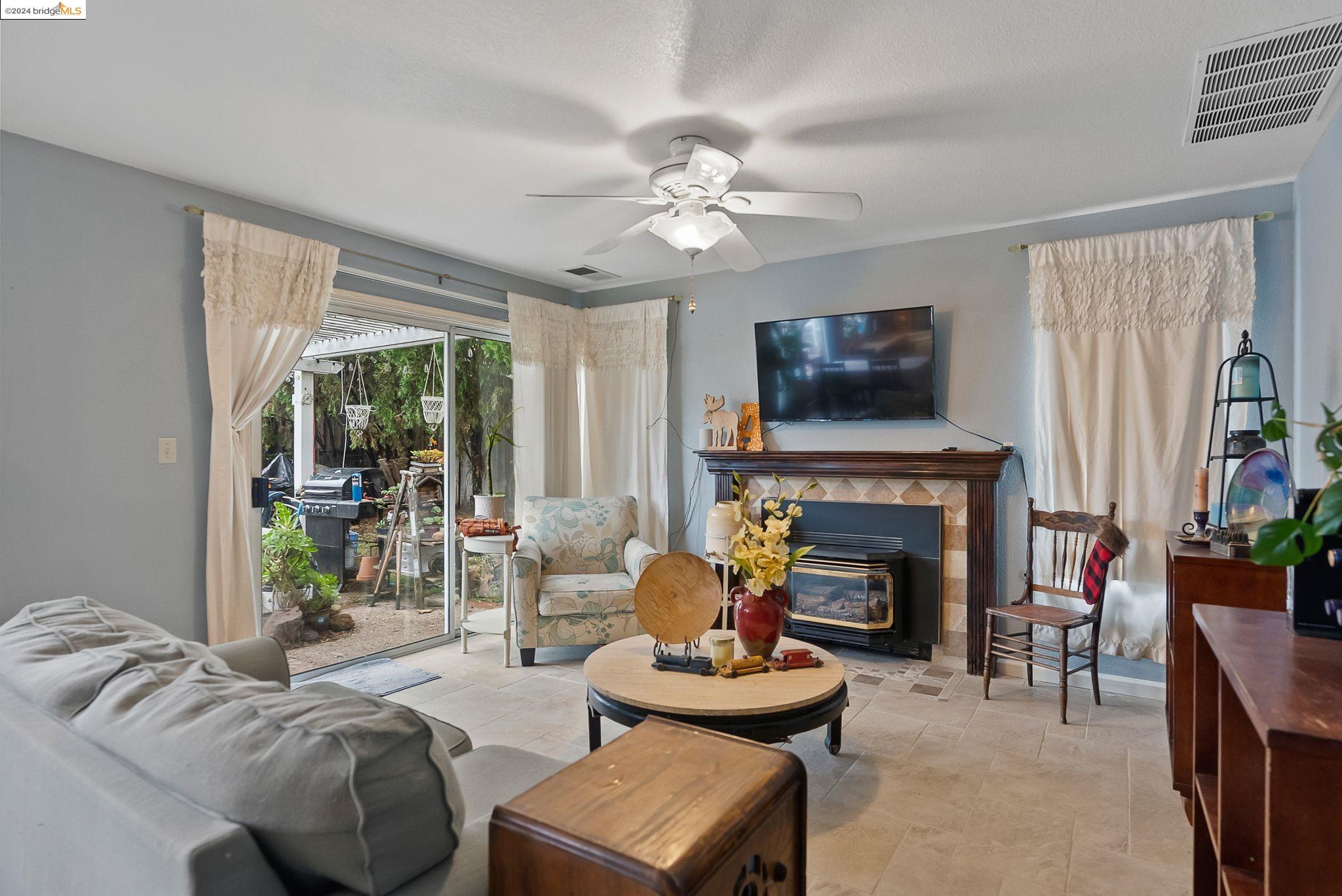 3984 Oak Grove Drive
