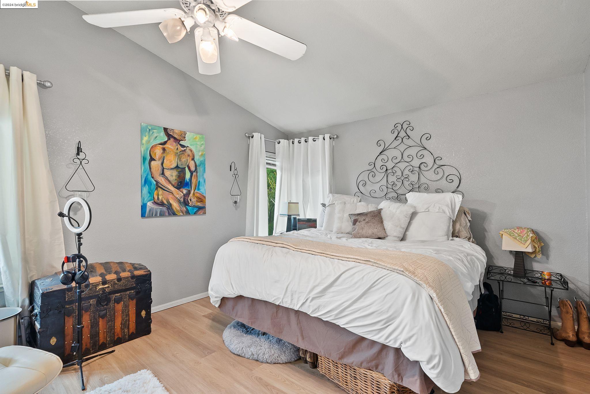 3984 Oak Grove Drive