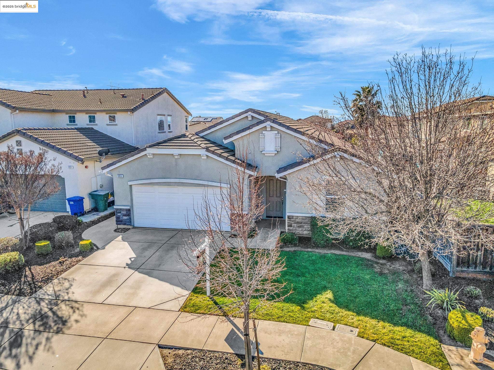 1355 Maple Dr