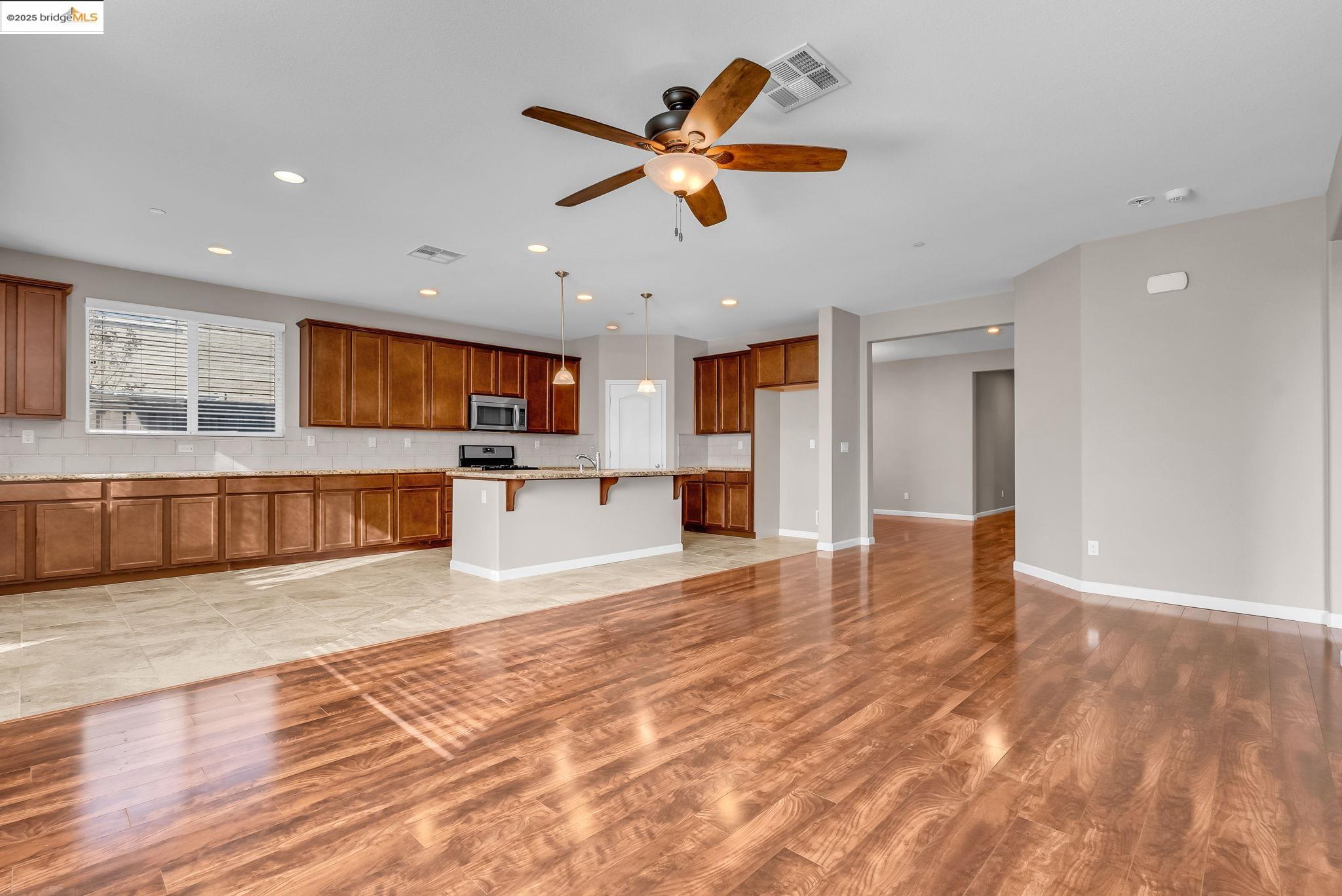 1355 Maple Dr