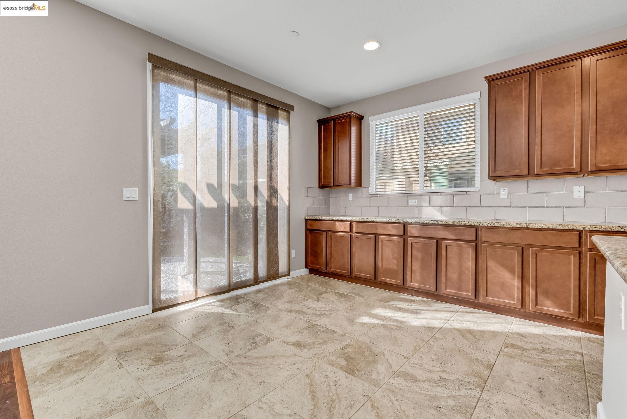 1355 Maple Dr