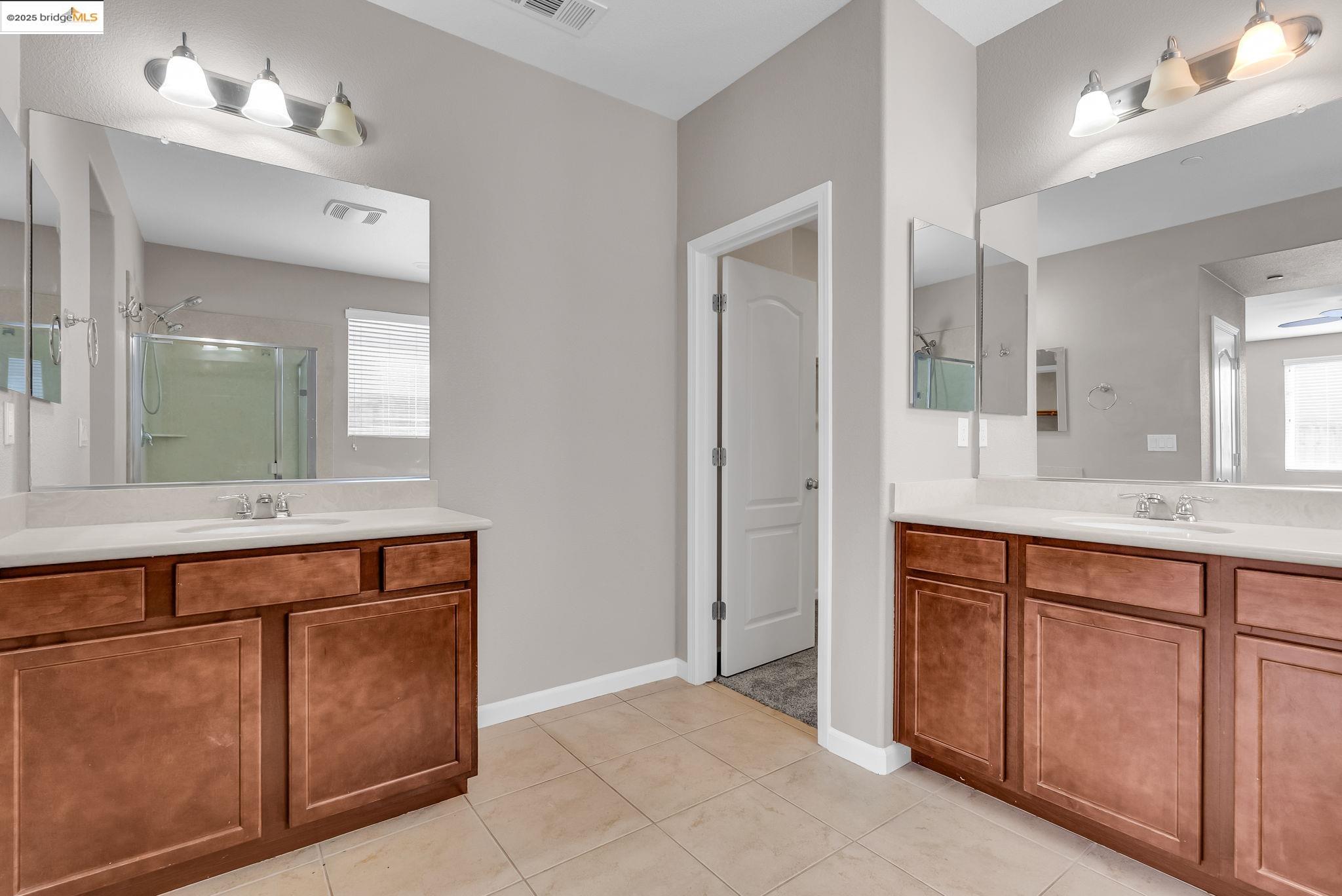 1355 Maple Dr