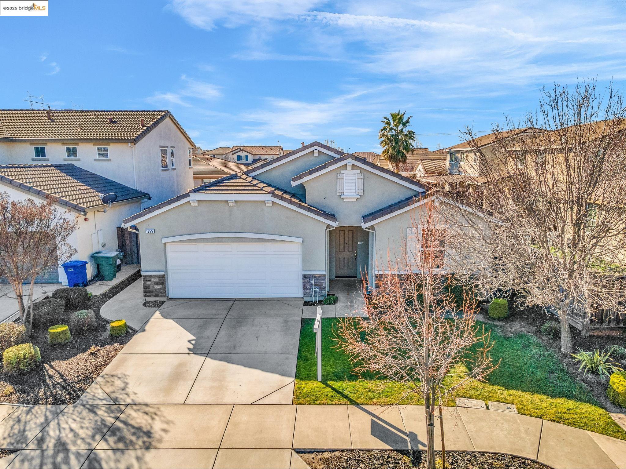 1355 Maple Dr