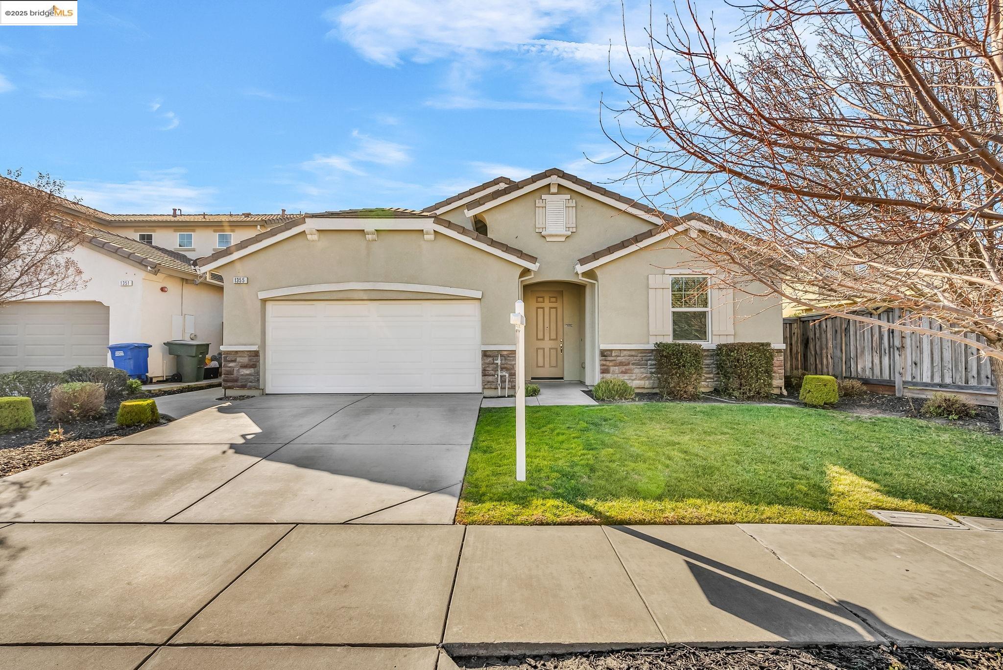 1355 Maple Dr