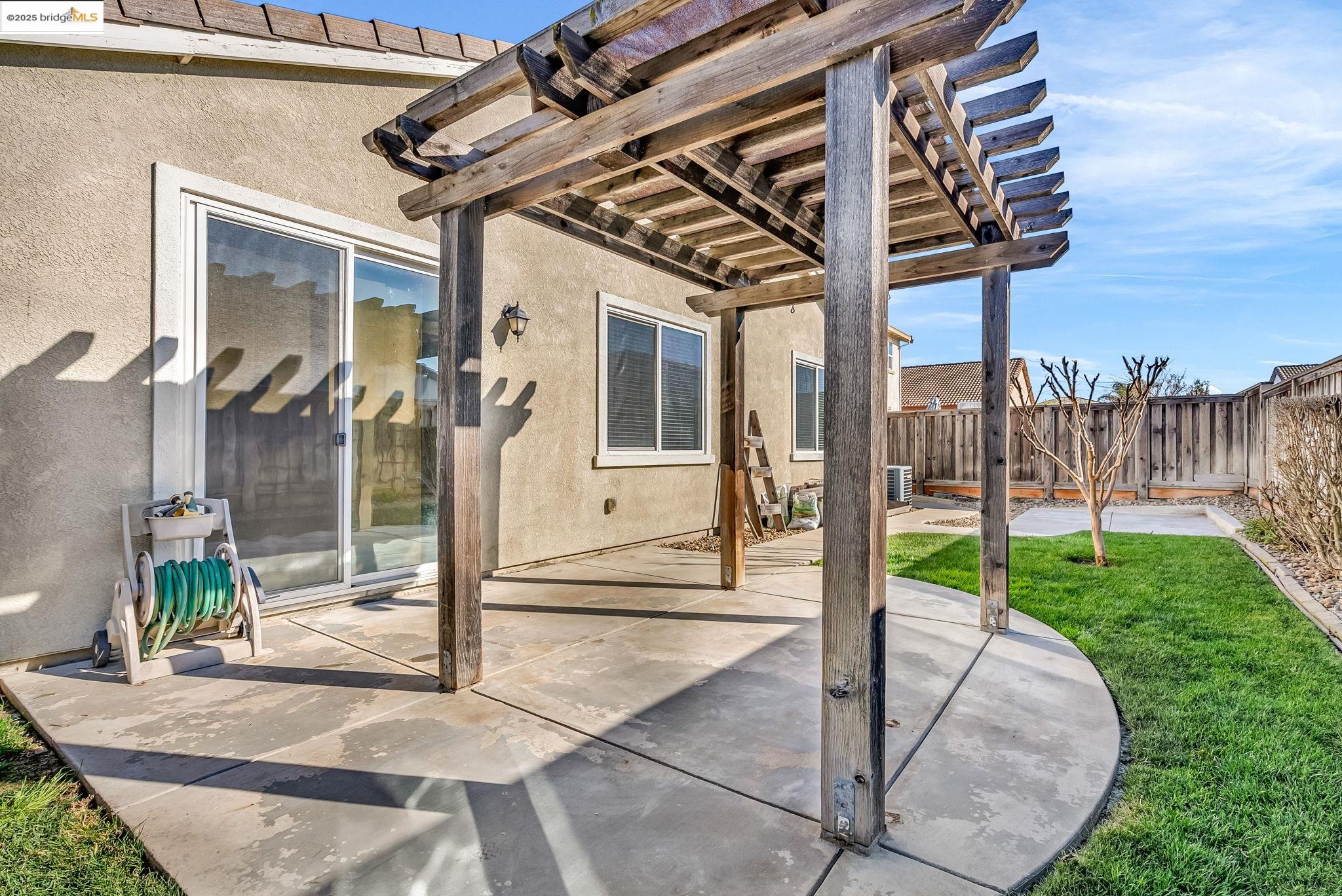 1355 Maple Dr