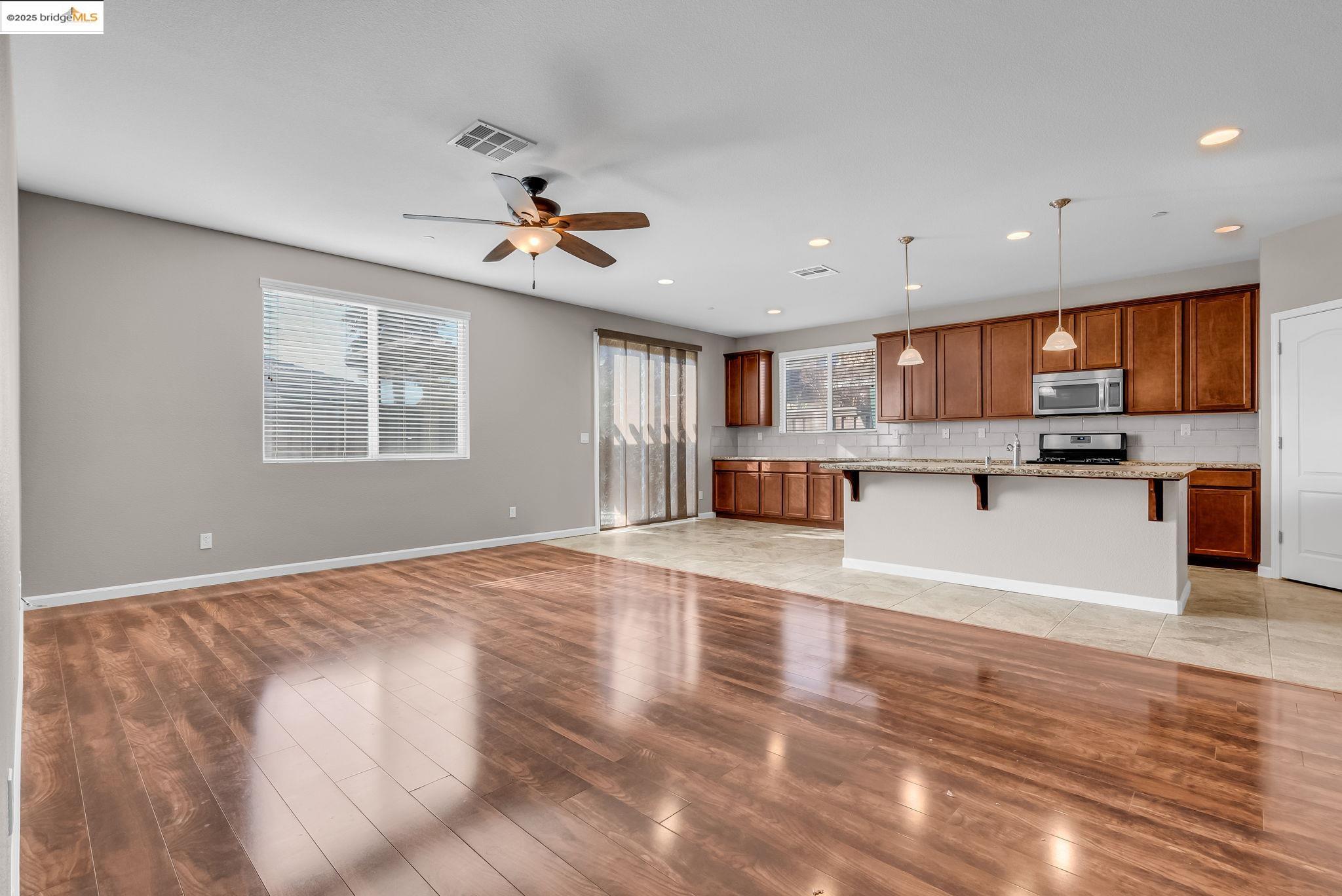 1355 Maple Dr