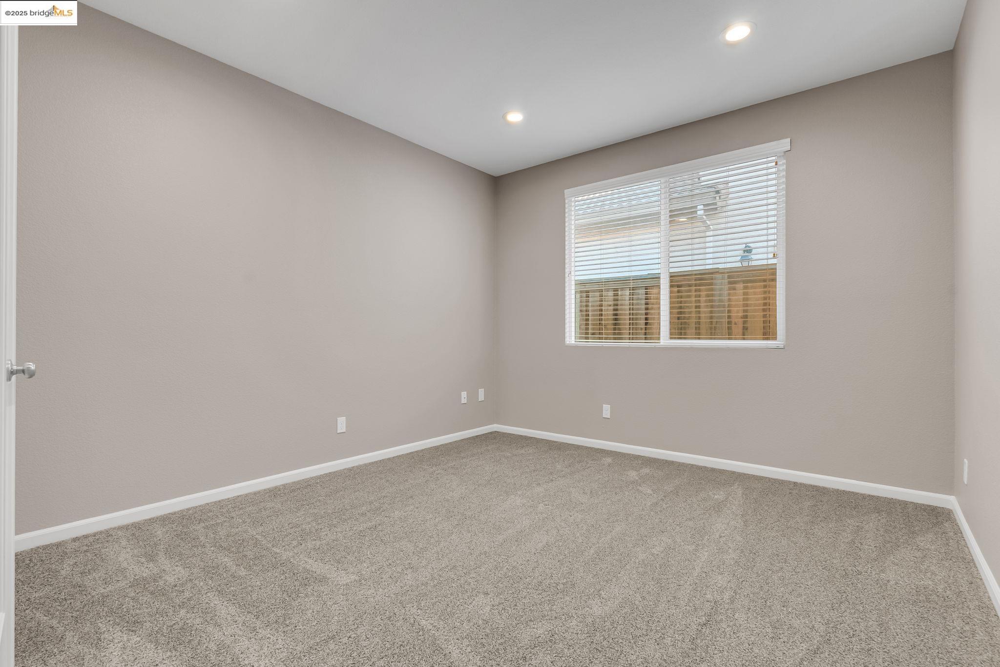 1355 Maple Dr