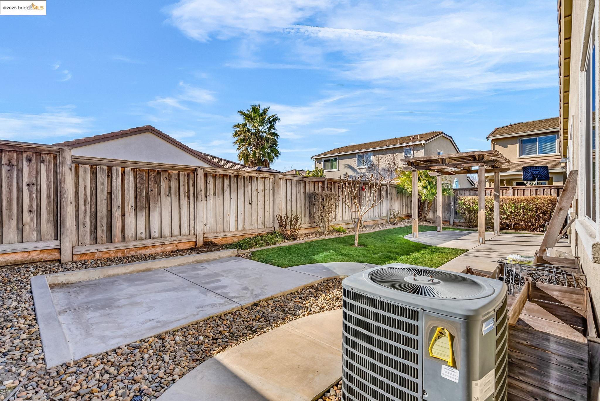 1355 Maple Dr