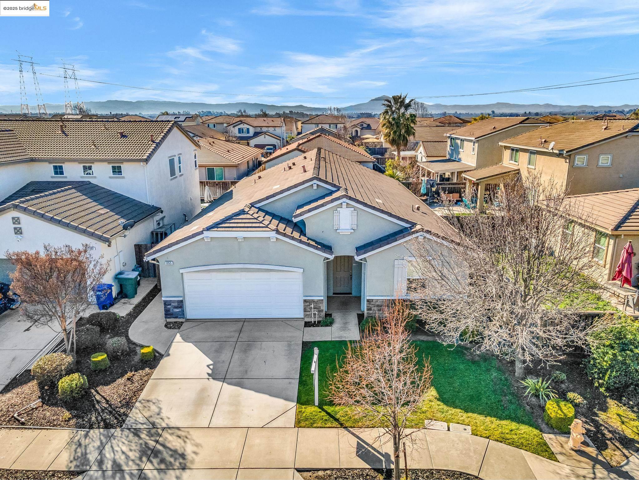 1355 Maple Dr