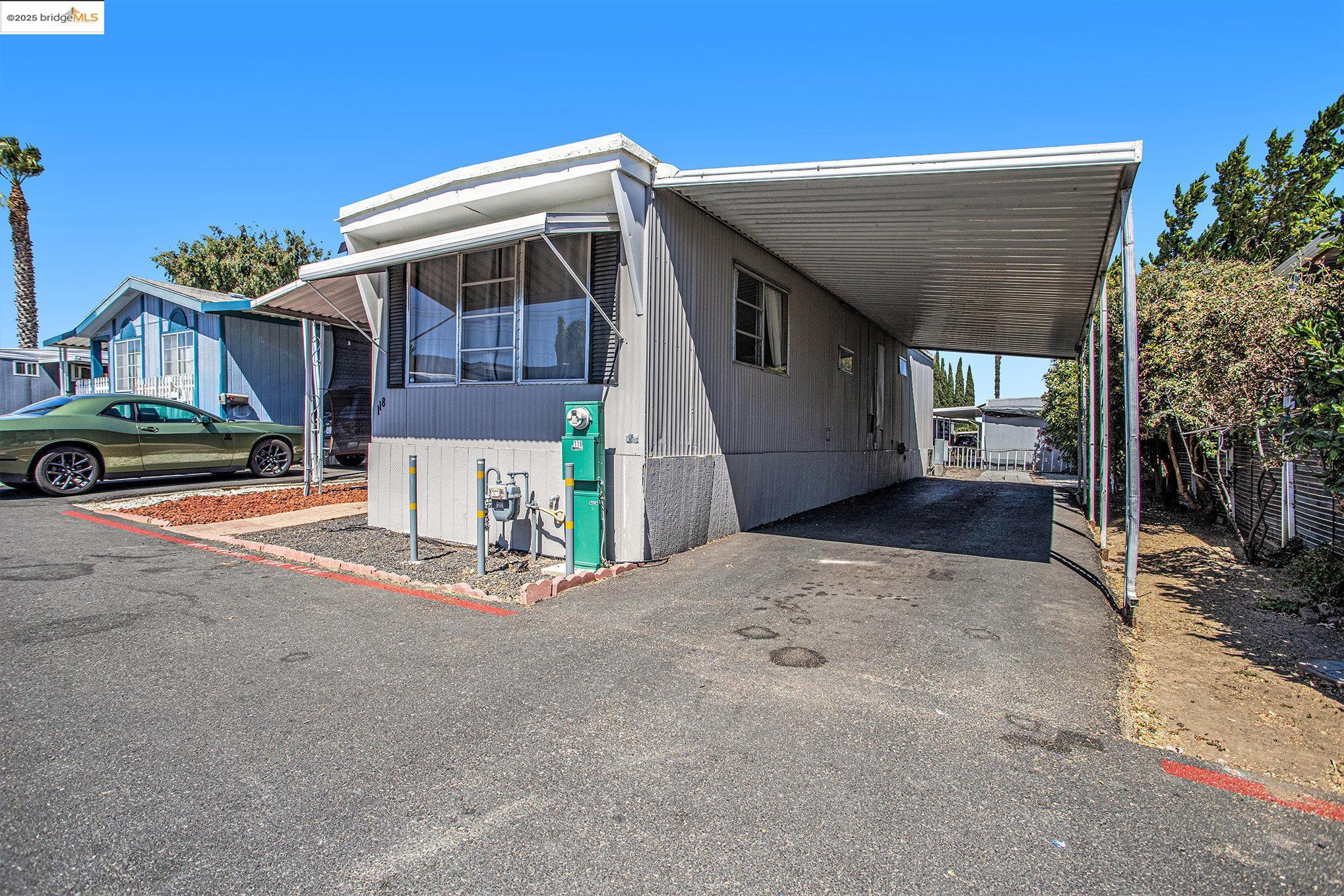 3301 Buchanan RD # 118