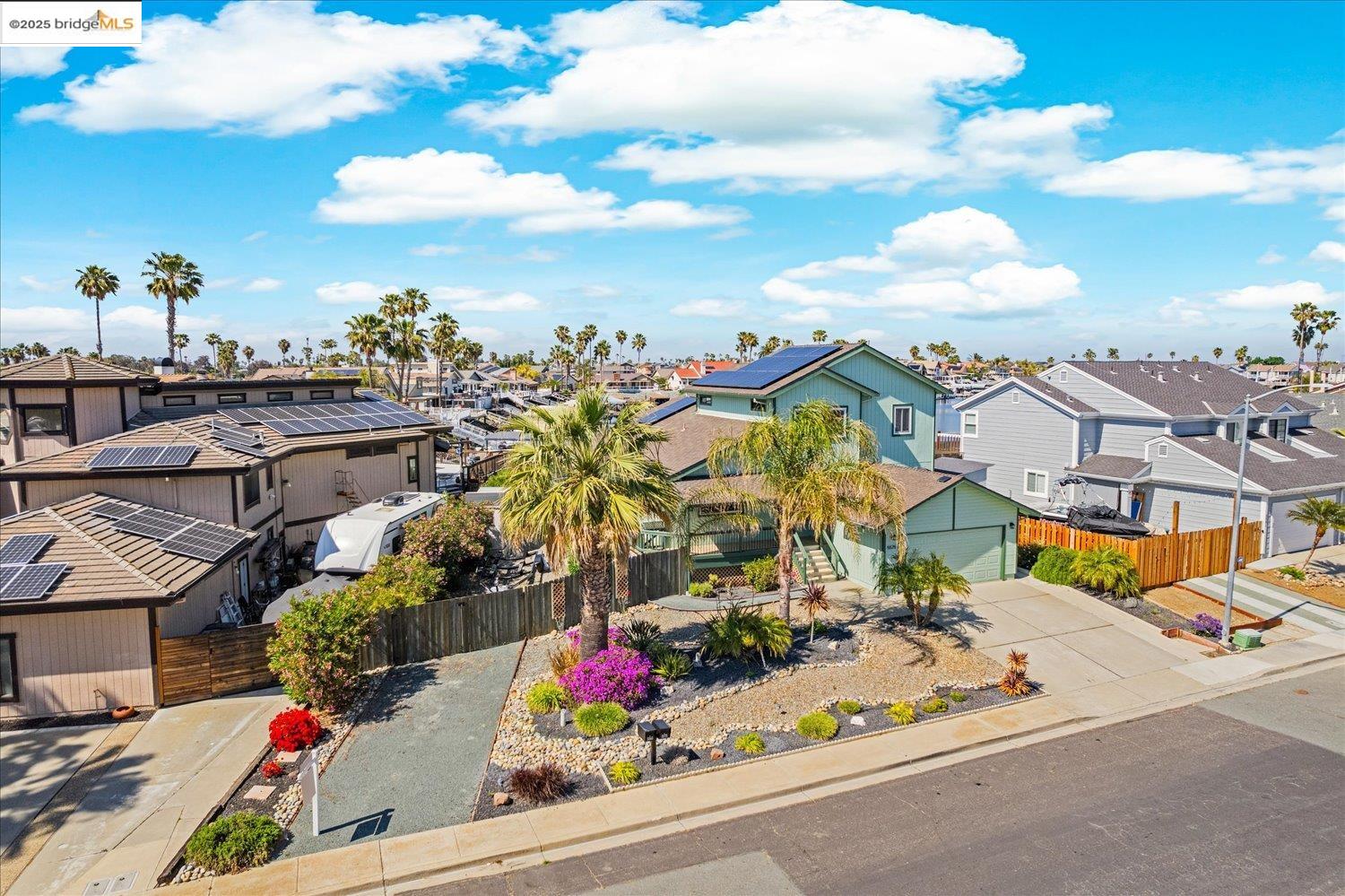 5575 Marlin Dr