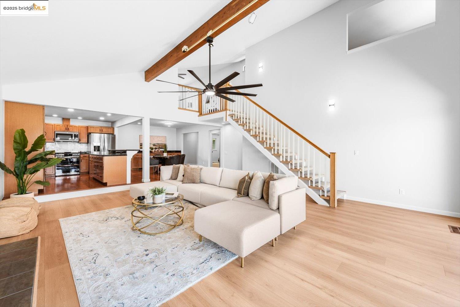 5575 Marlin Dr