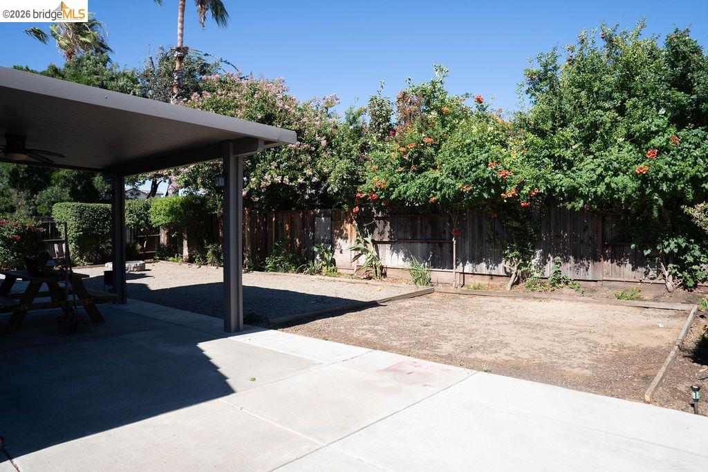 3894 Mission Ct