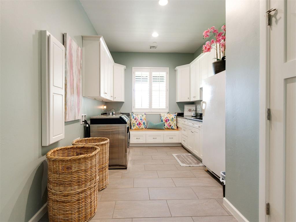 4101 Oakdale Farm Circle