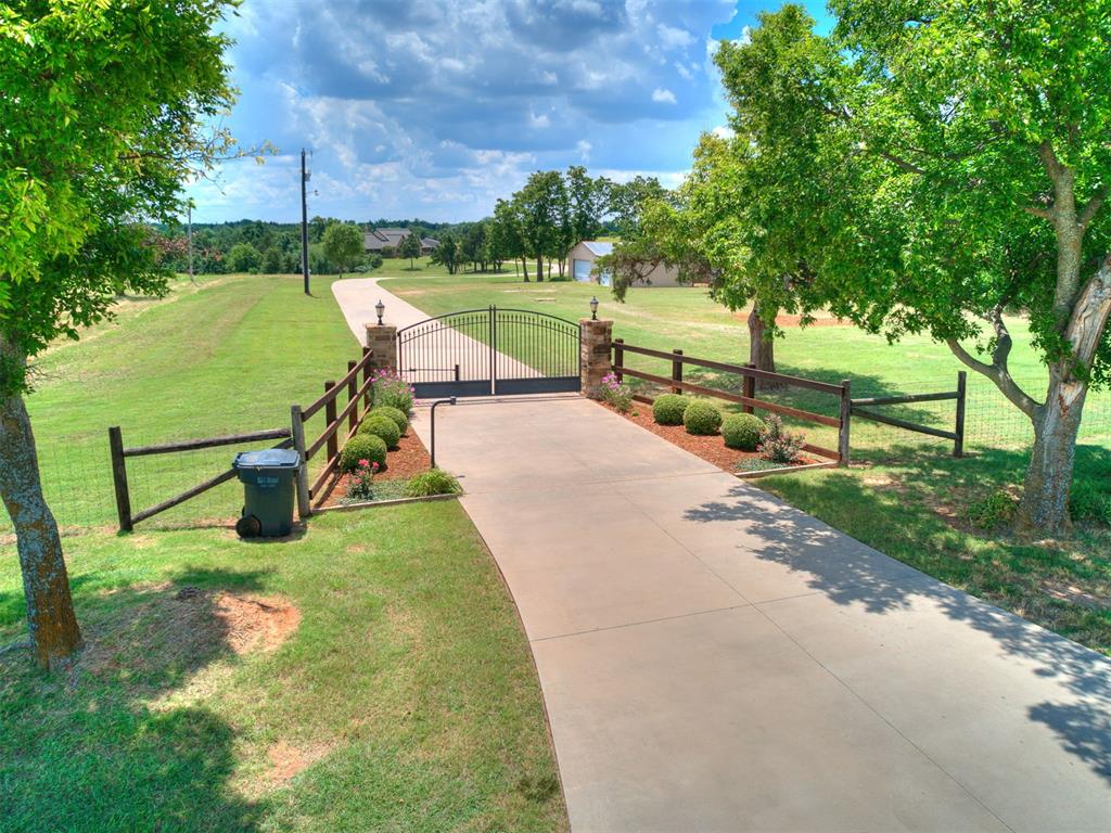 5801 W Highway 33