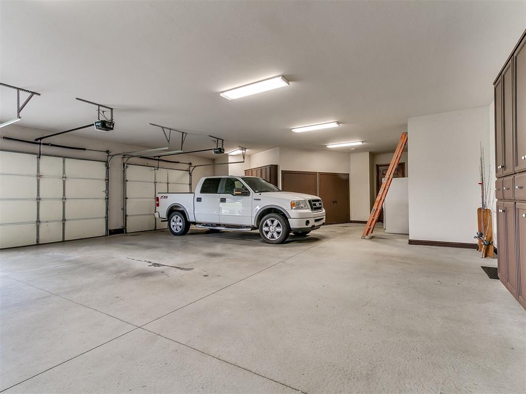 5801 W Highway 33