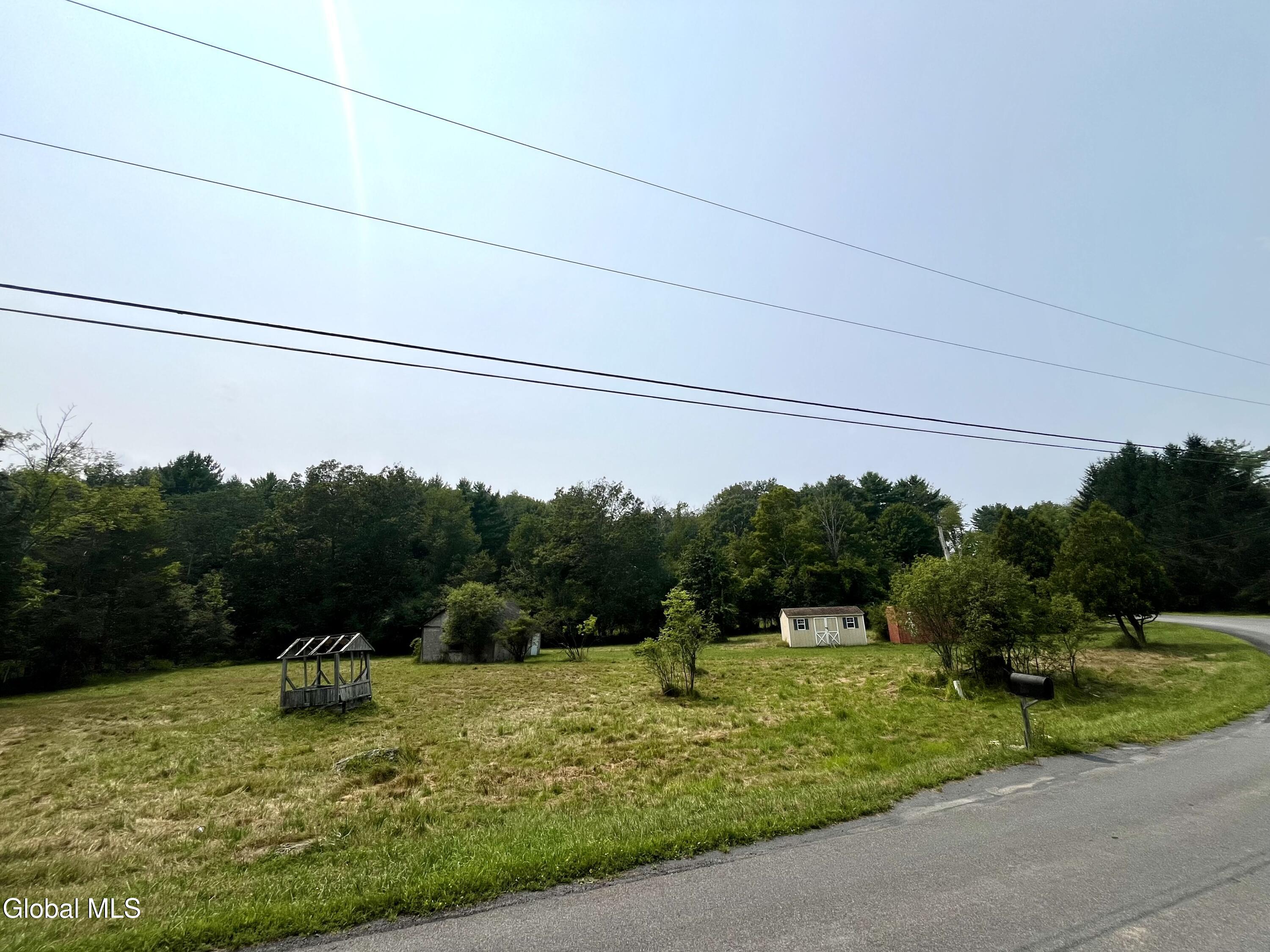 424 Medway Earlton Road