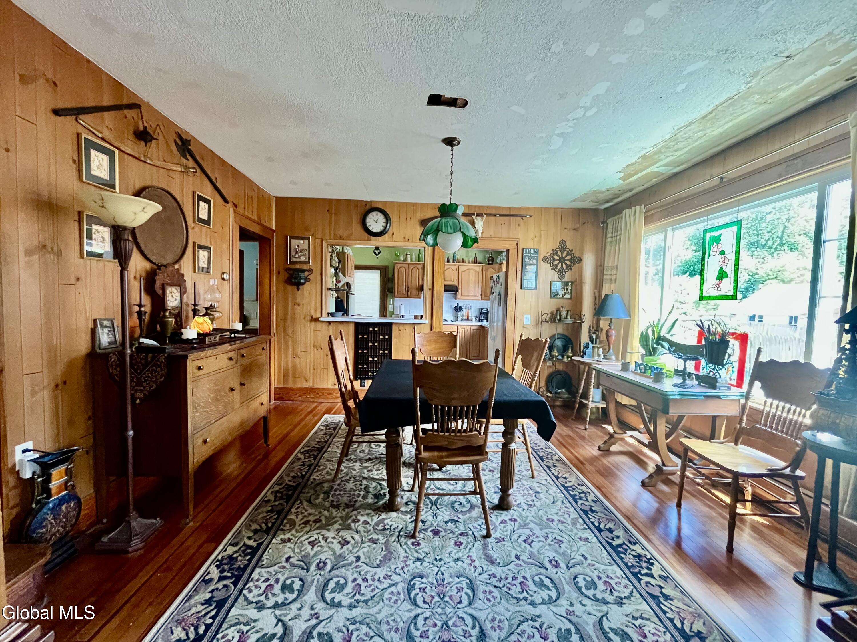 1828 Helderberg Avenue