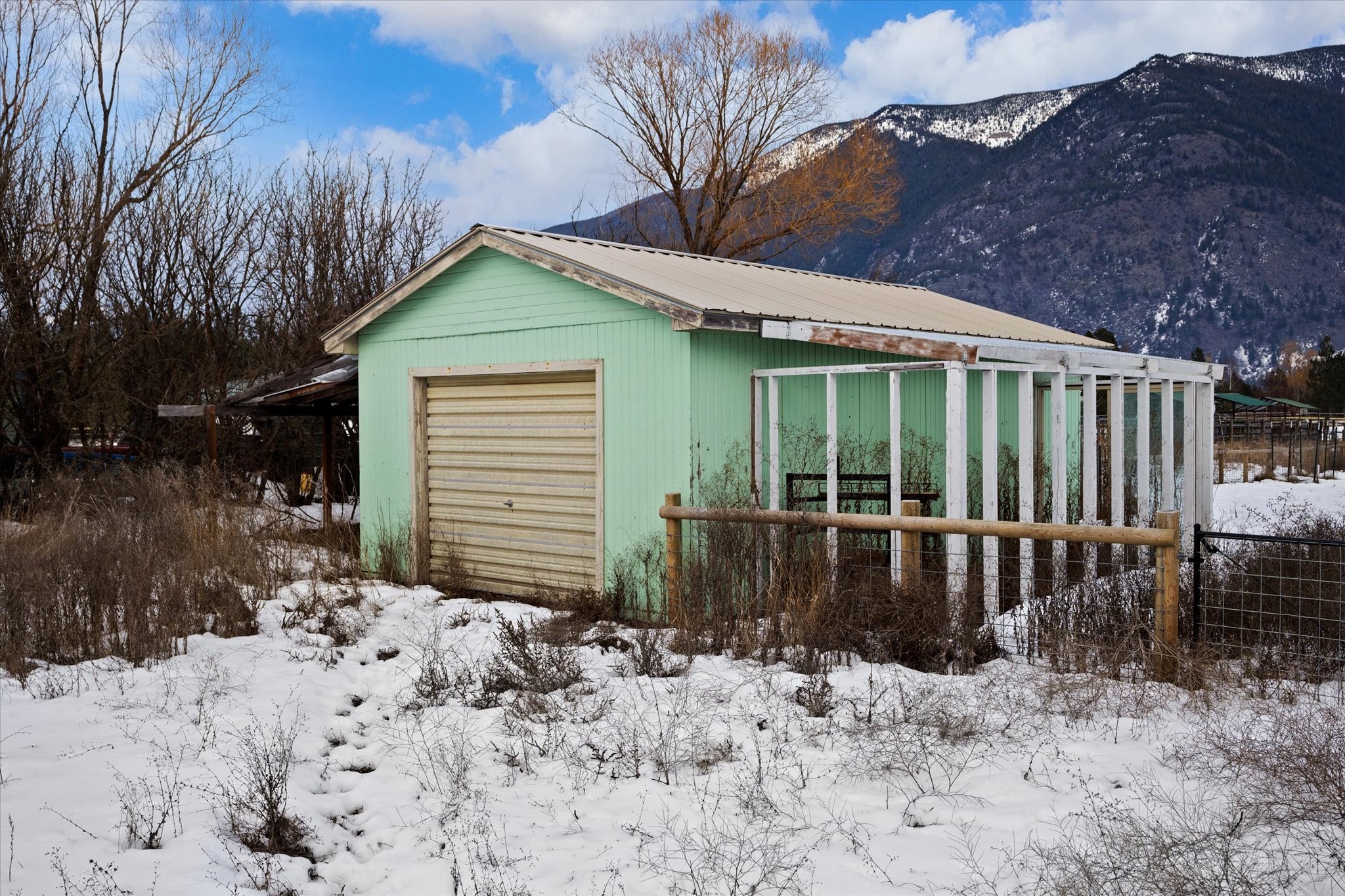 2610 Highway 206