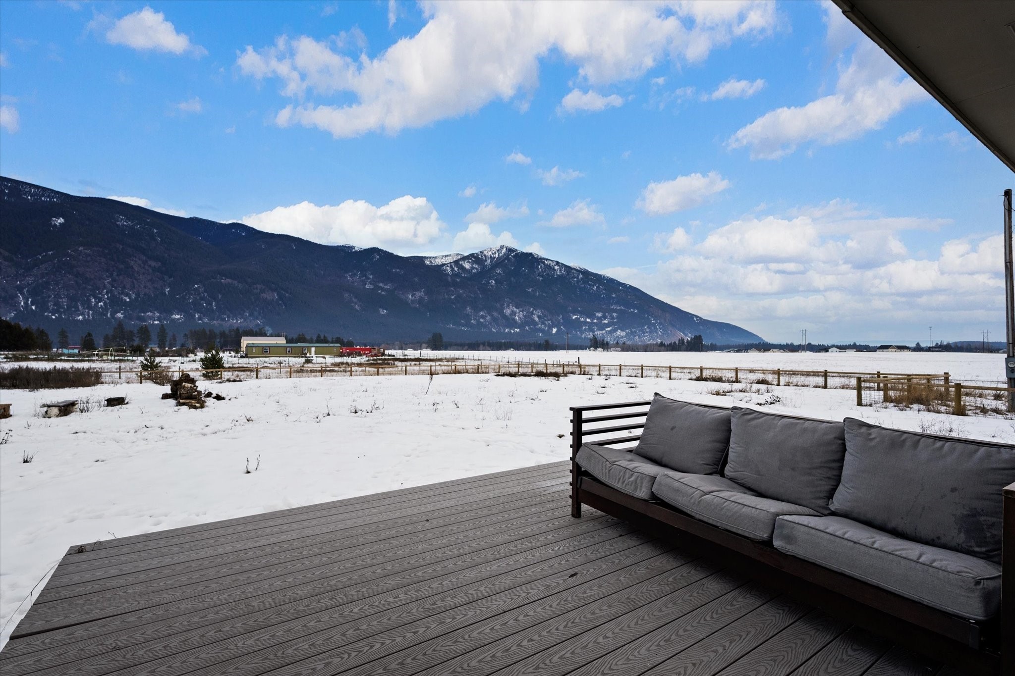 2610 Highway 206