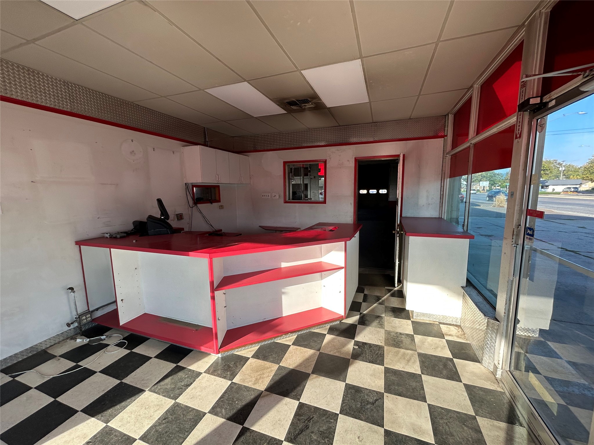 196 3rd Avenue E