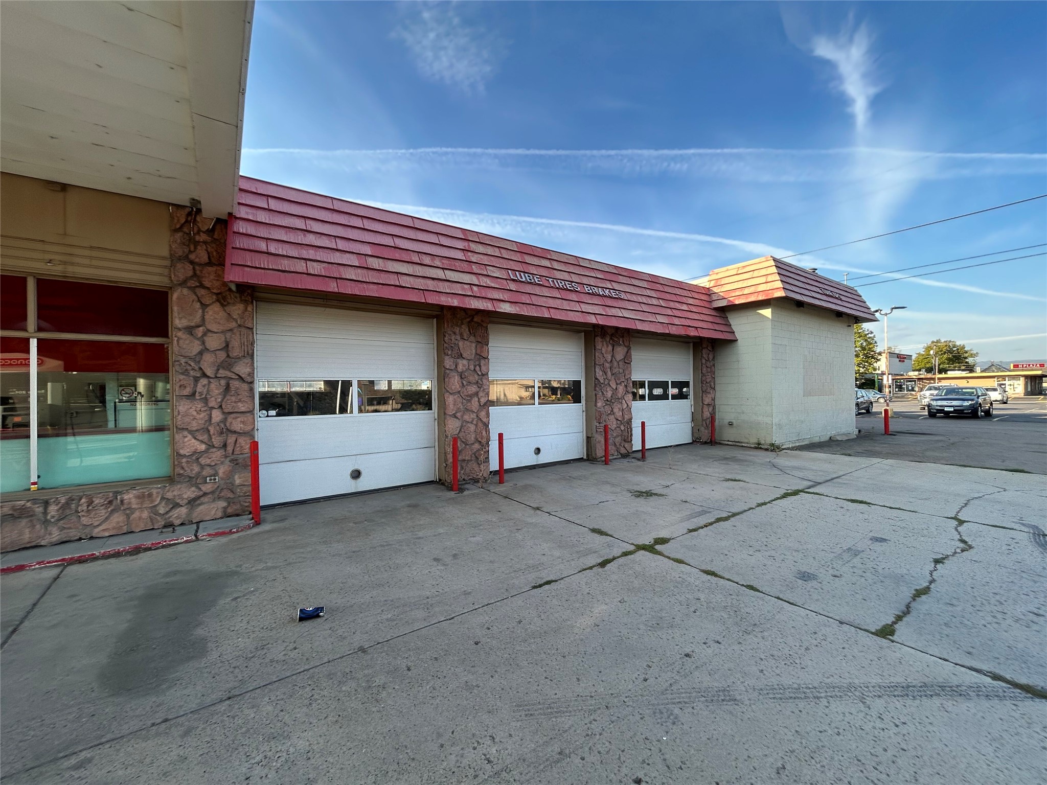 196 3rd Avenue E