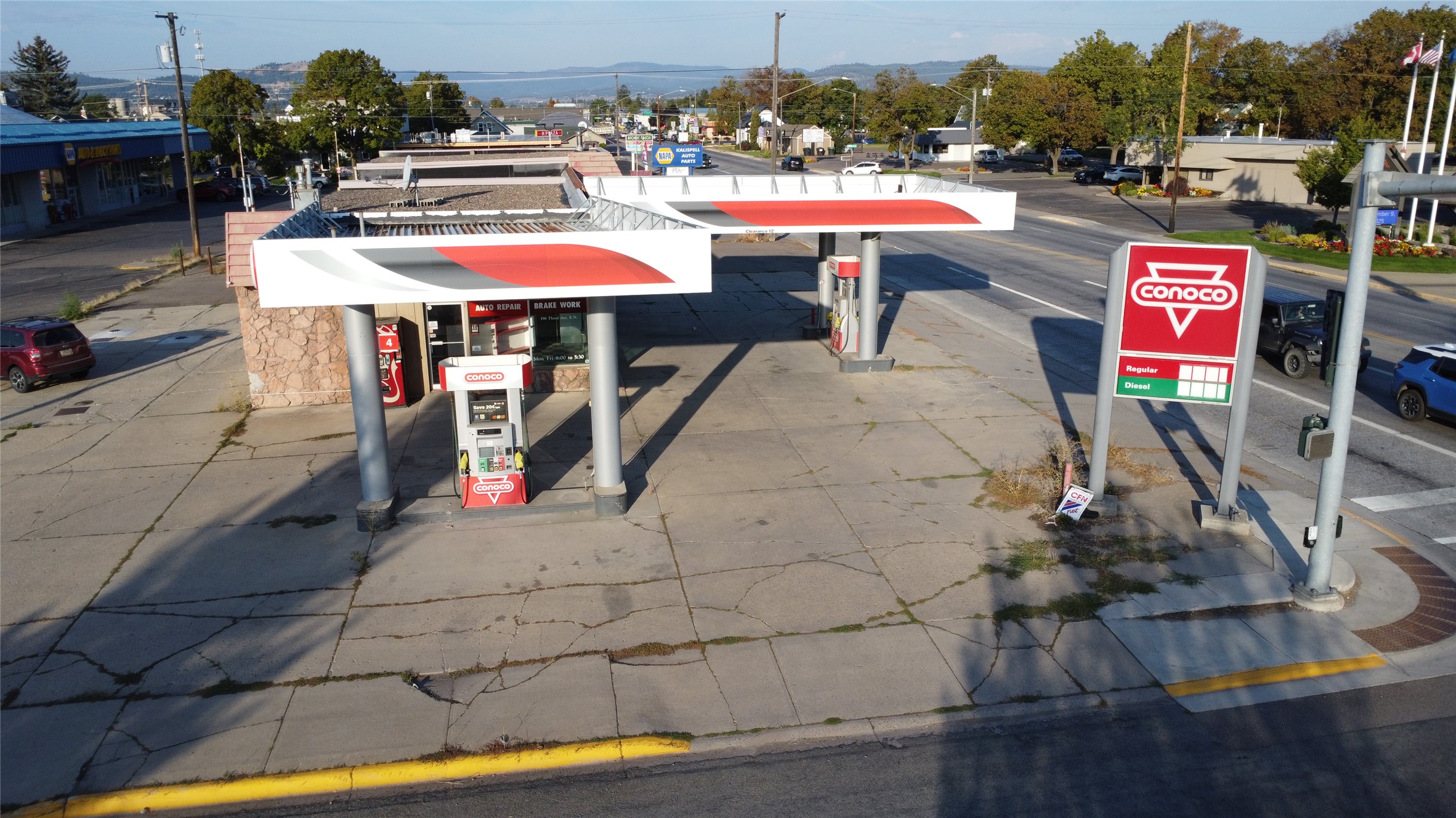 196 3rd Avenue E