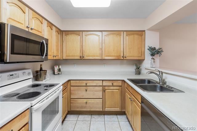 13235 Holly Street Unit: E