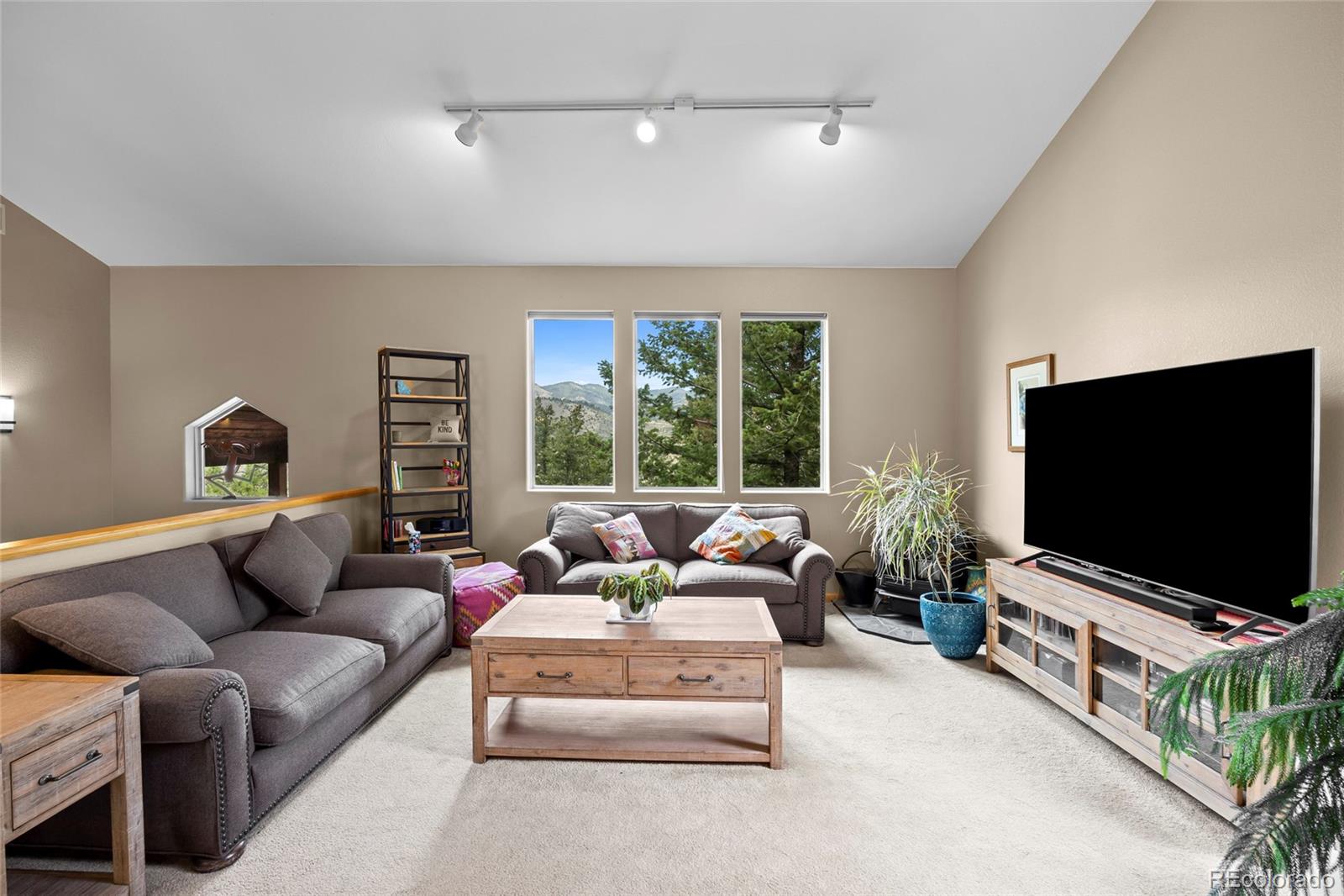 988 Elk Valley Drive
