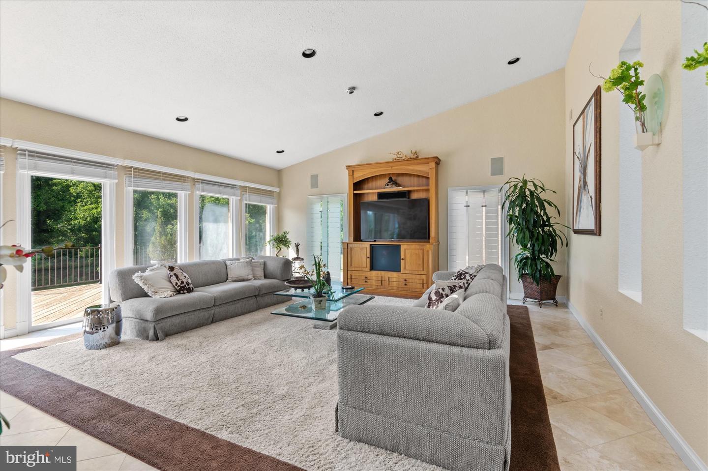 11013 Balantre Ln