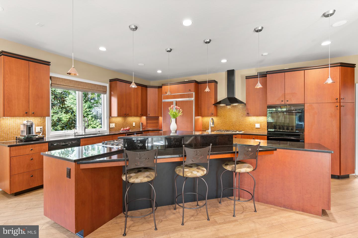 11729 Gainsborough Rd
