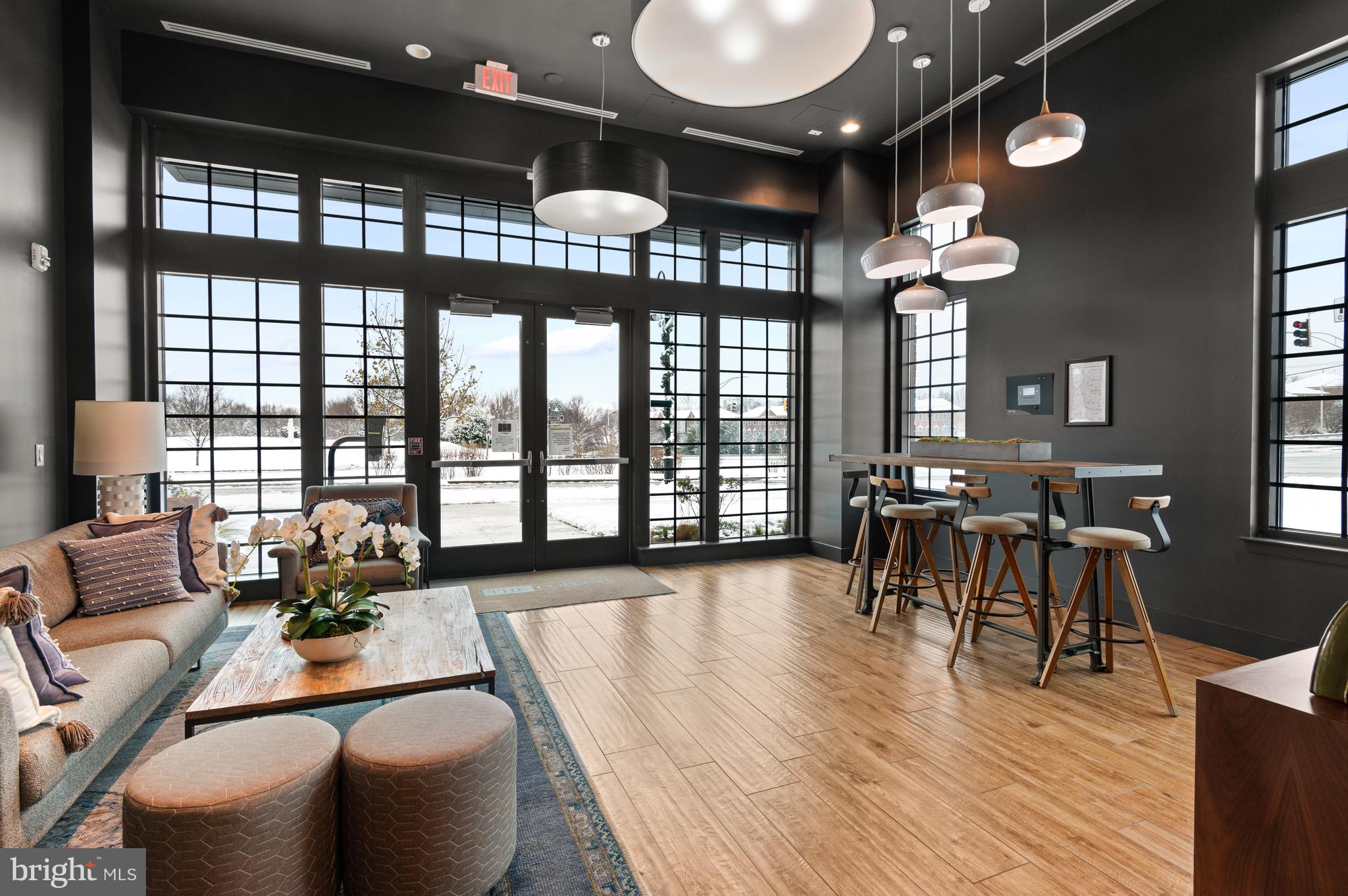 502 Diamondback Dr #305