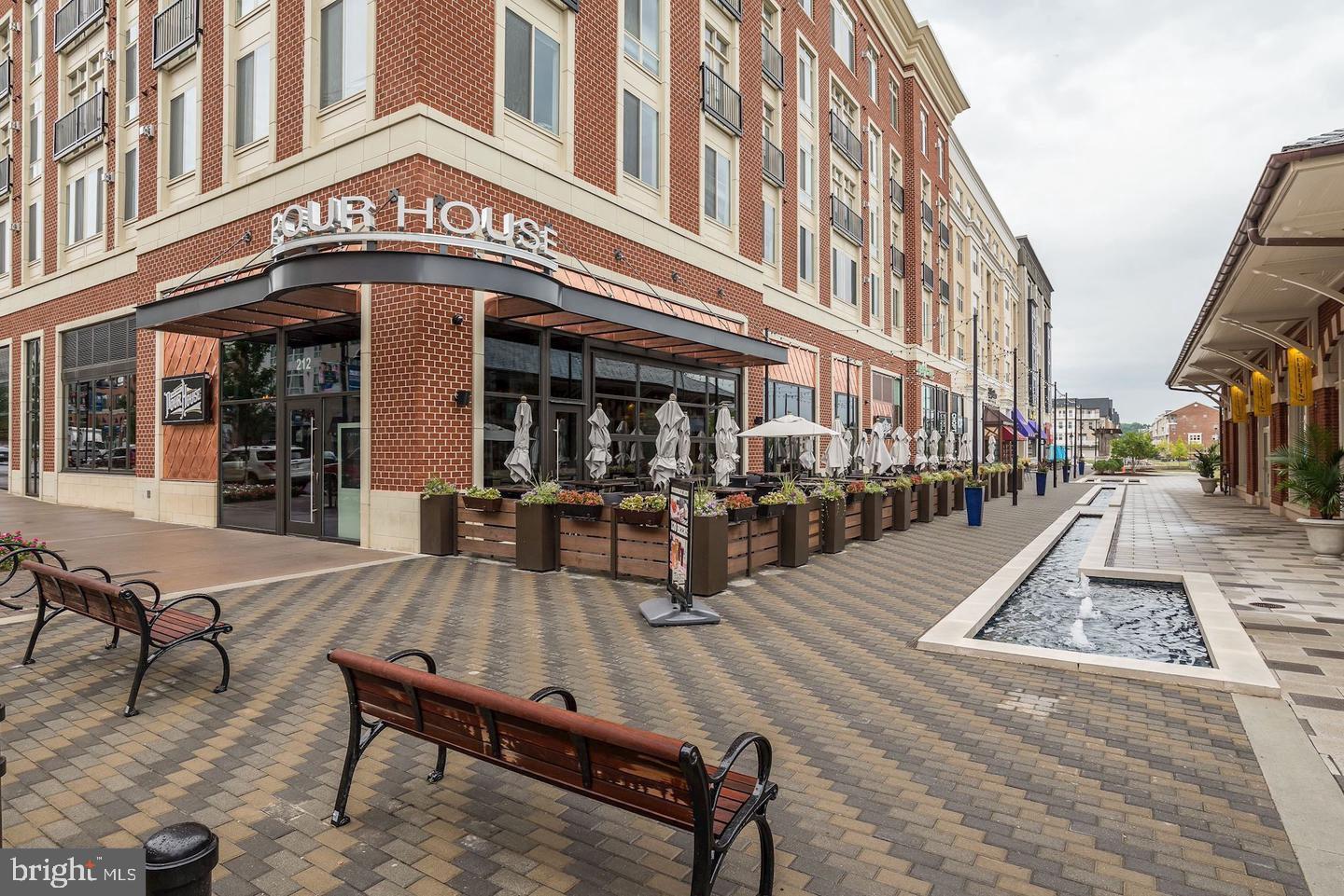 502 Diamondback Dr #305