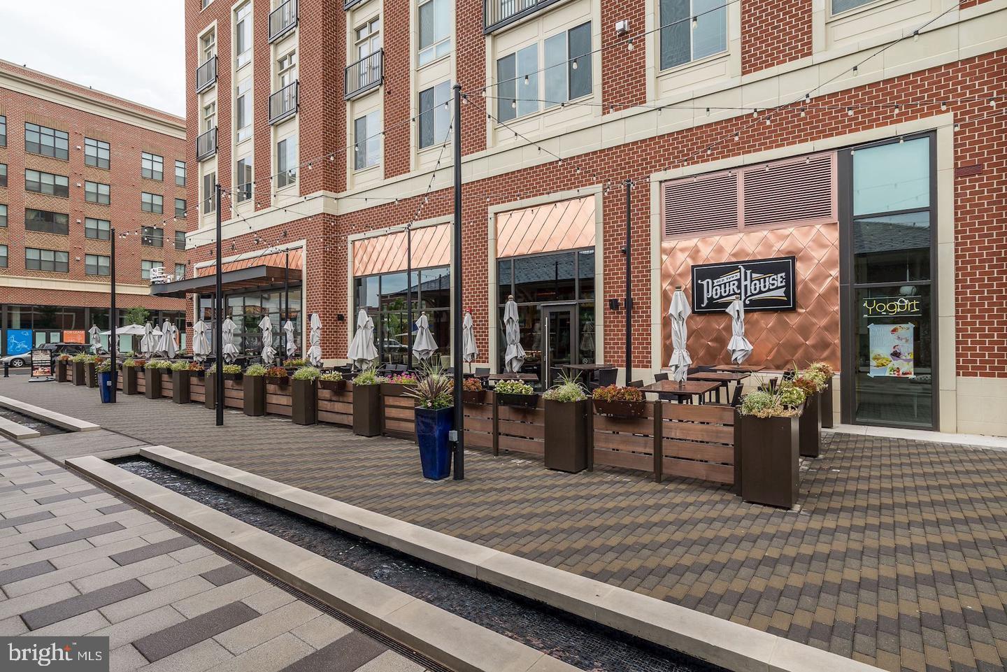 502 Diamondback Dr #305