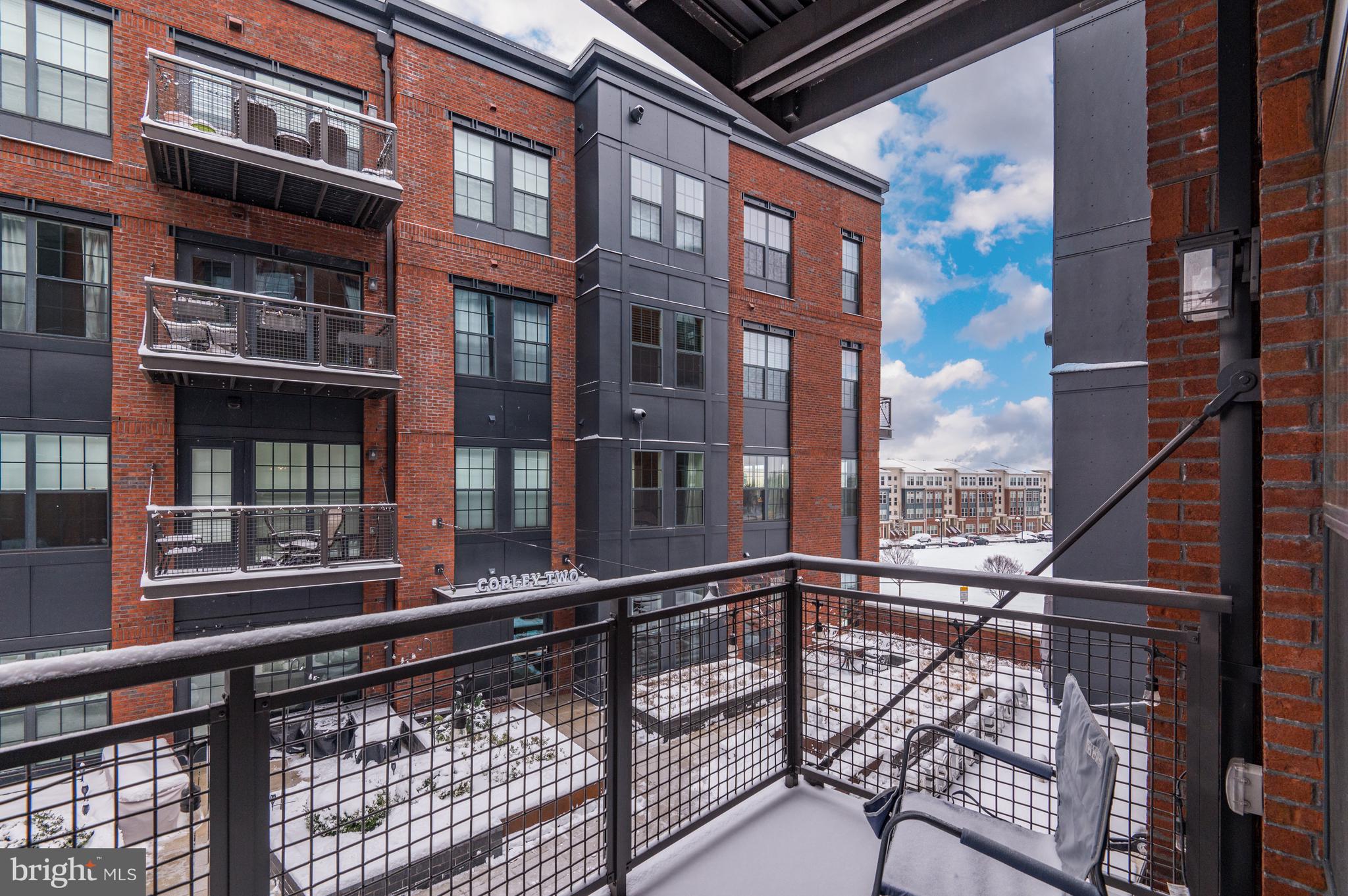 502 Diamondback Dr #305