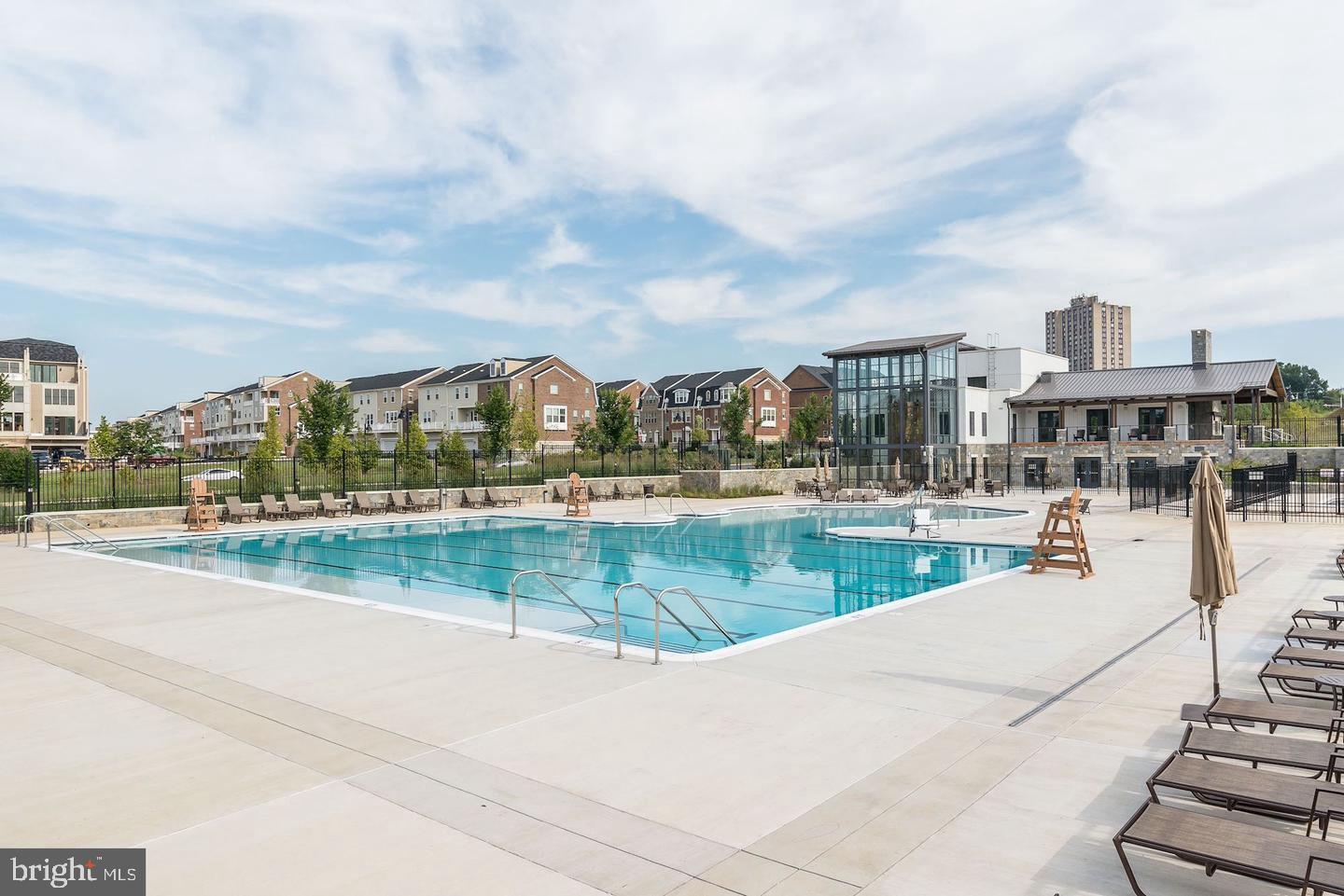 502 Diamondback Dr #305