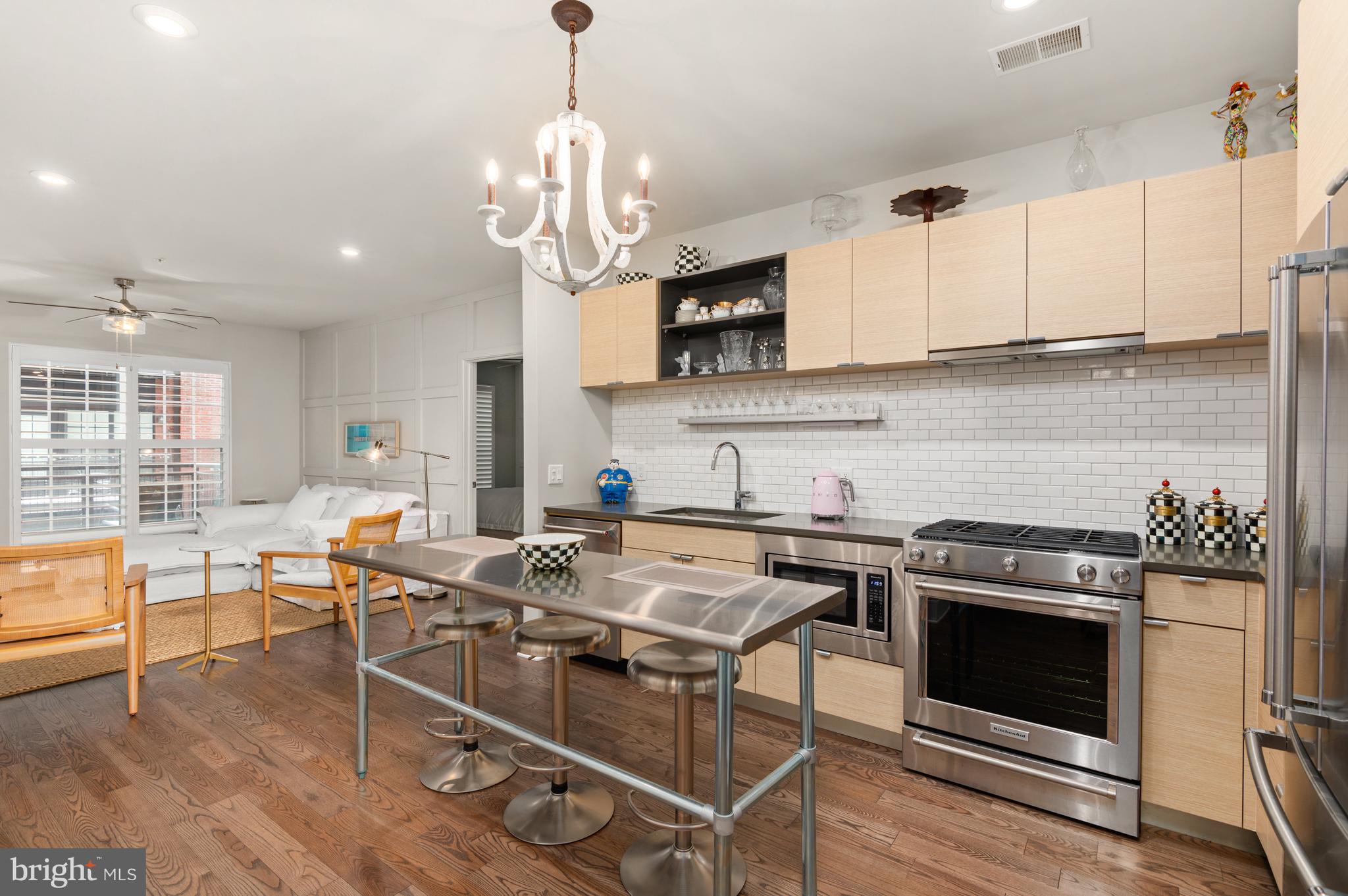 502 Diamondback Dr #305