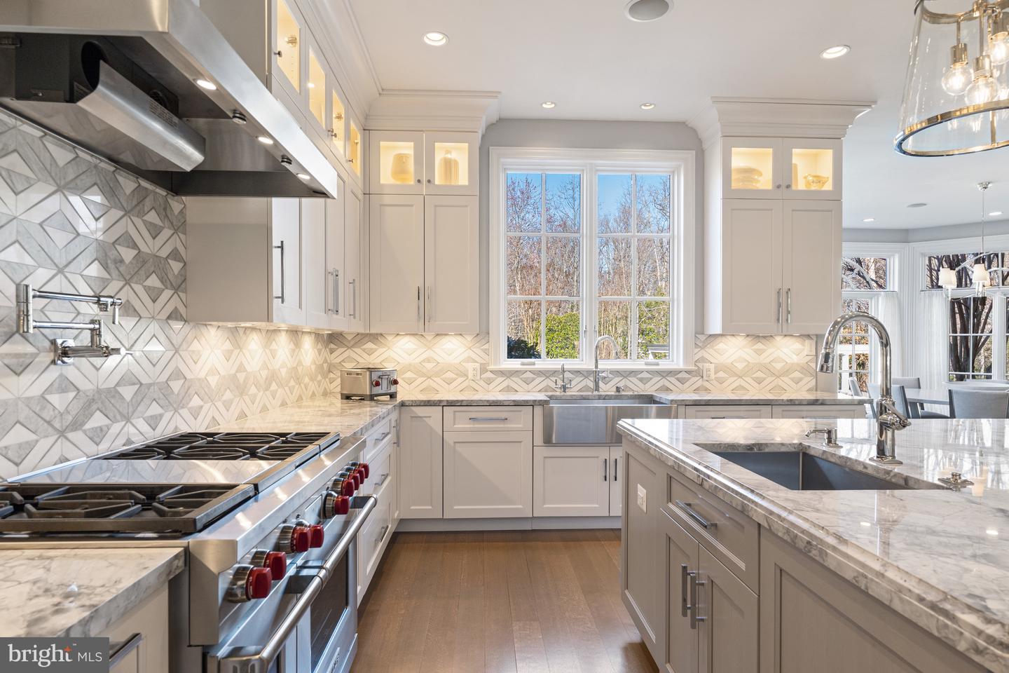 9837 Avenel Farm Dr