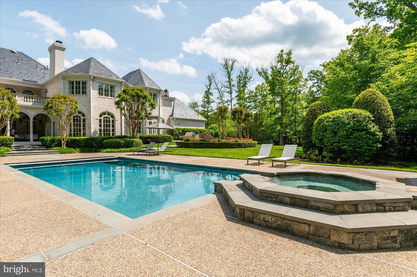9837 Avenel Farm Dr