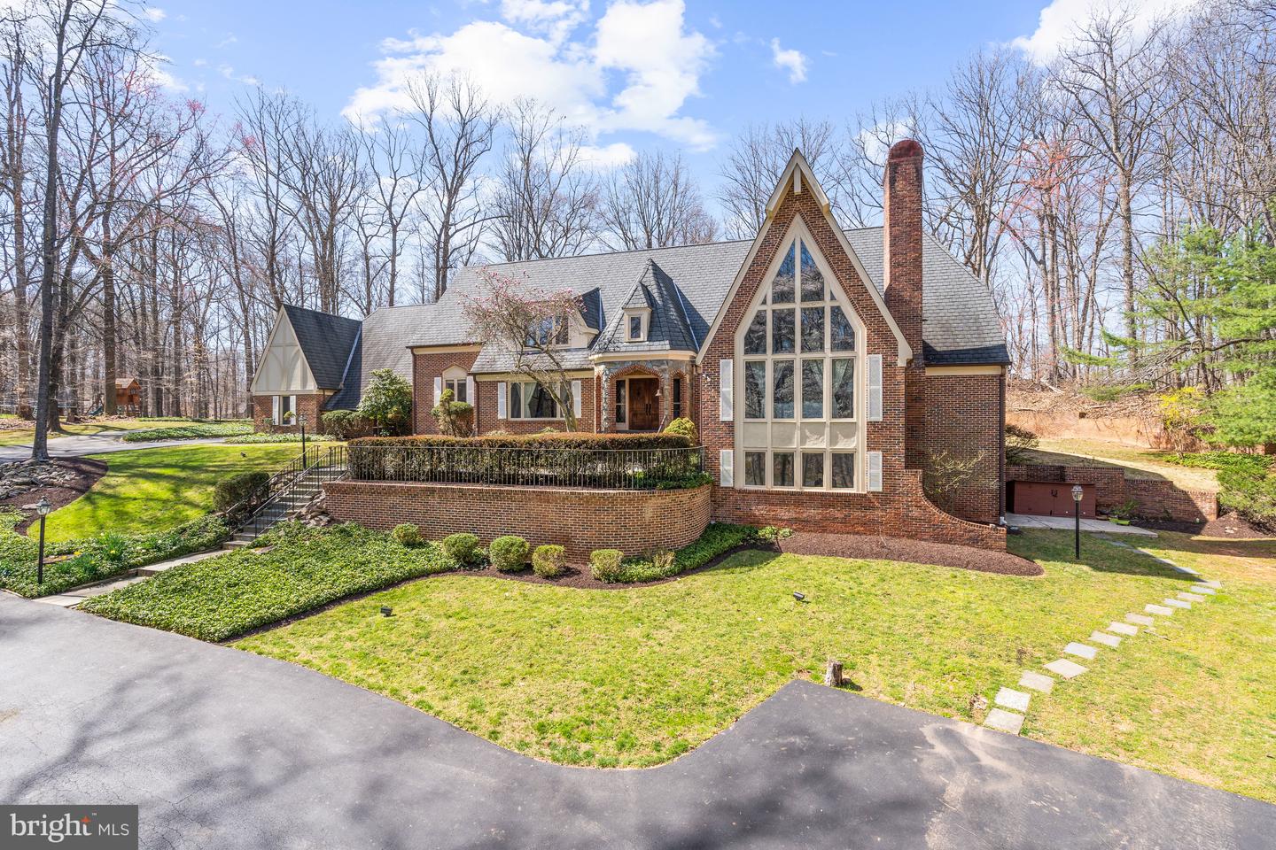 10908 Riverwood Dr