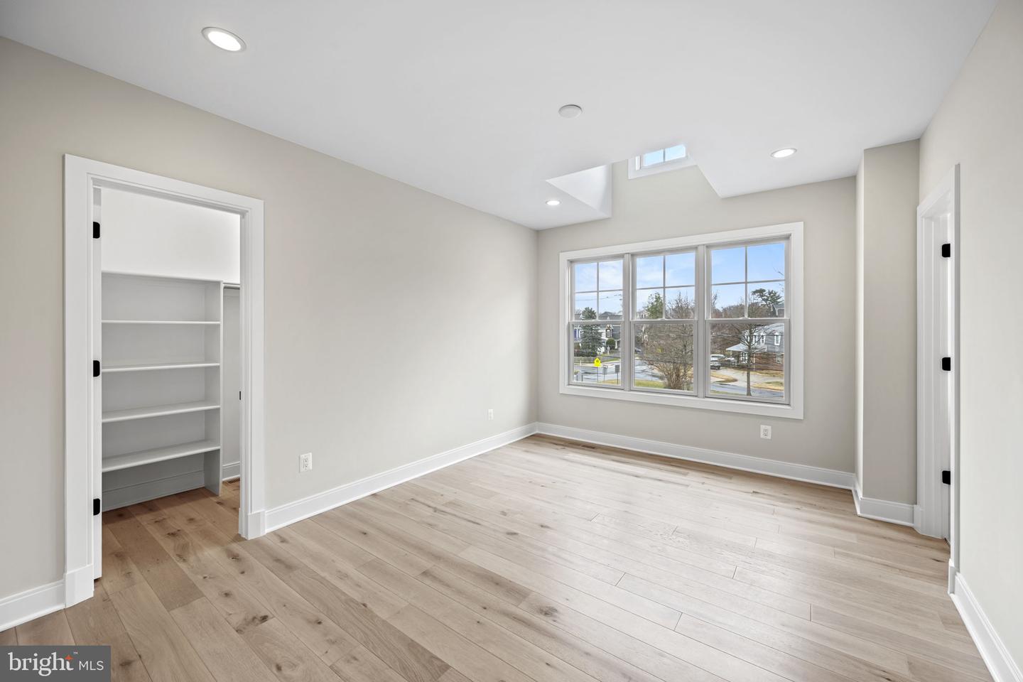 7721 Mary Cassatt Dr