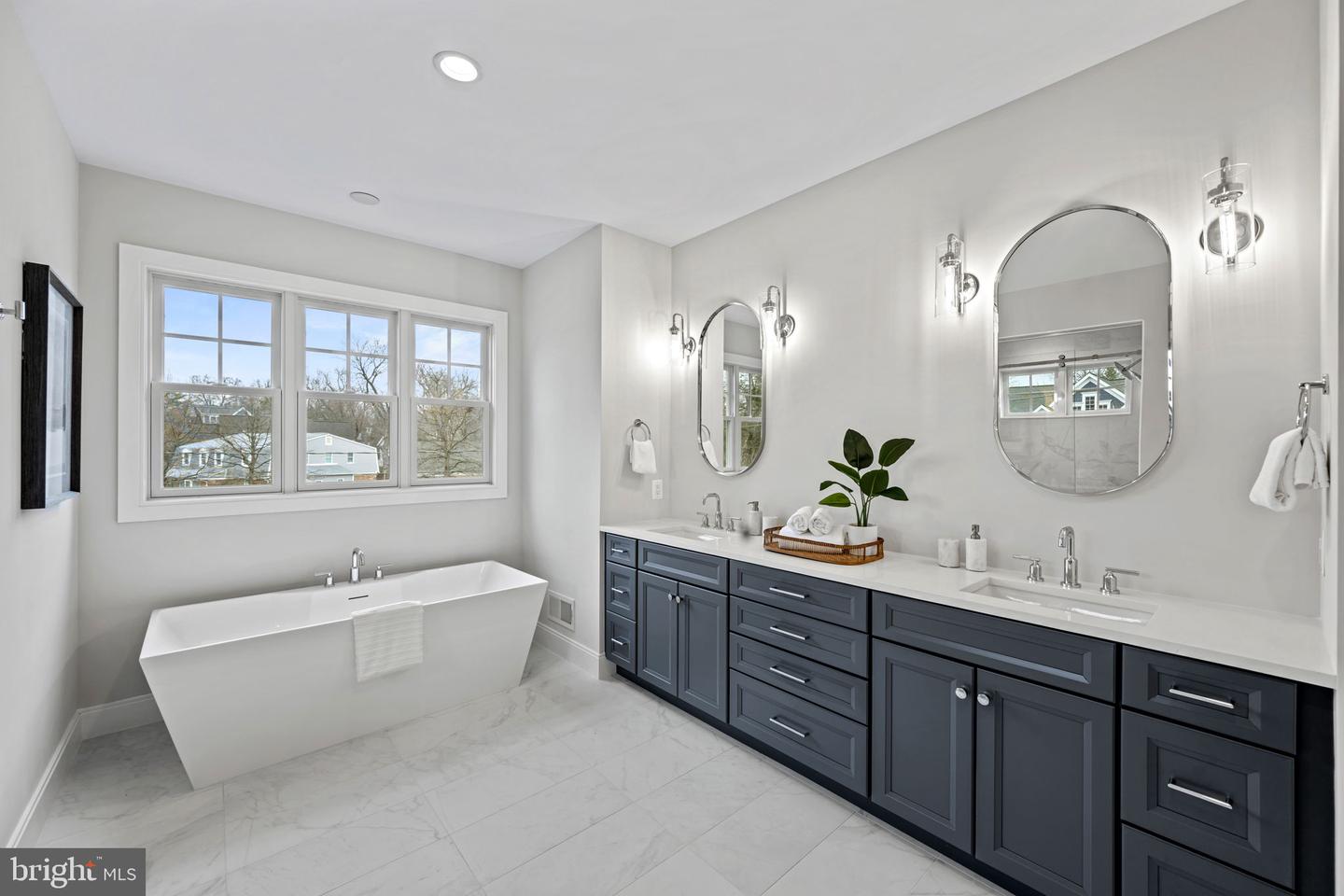 7721 Mary Cassatt Dr
