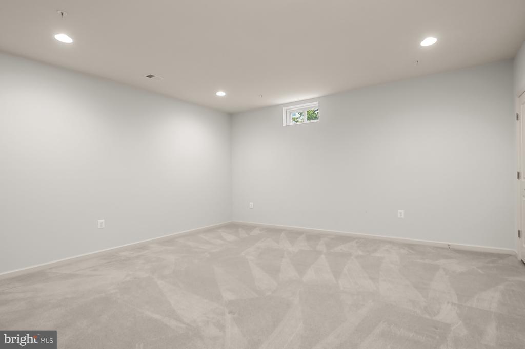 13338 Redspire Dr