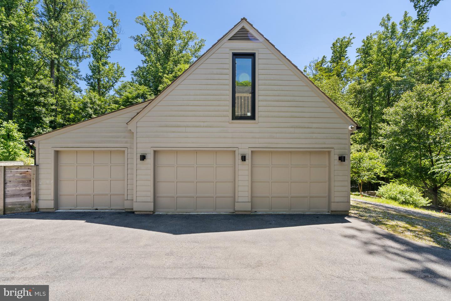 8805 Bellwood Rd