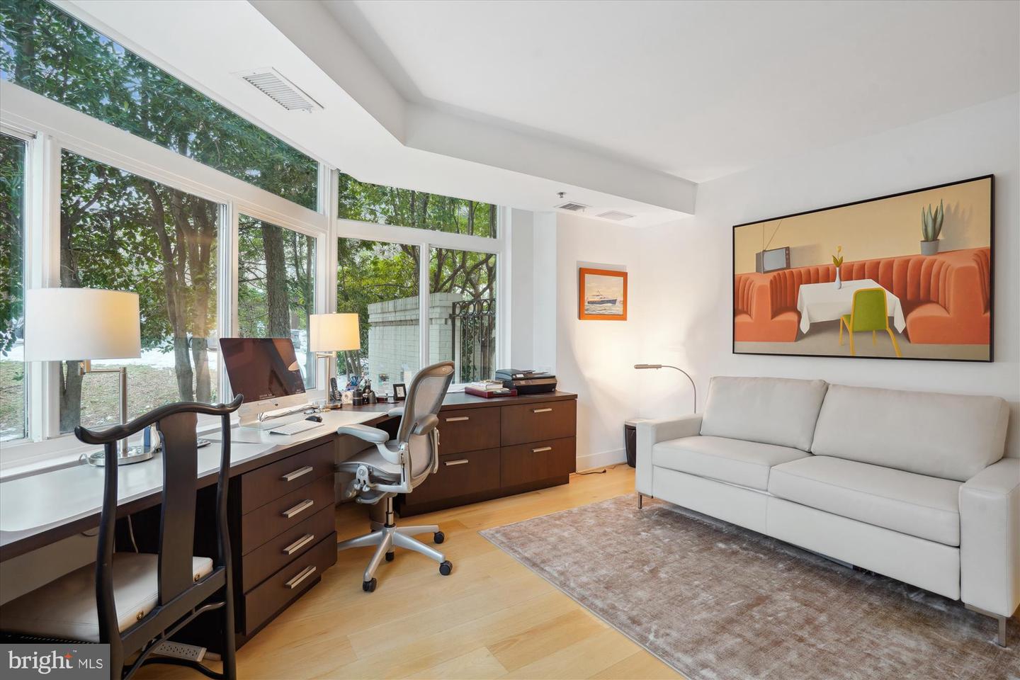 5610 Wisconsin Ave #107