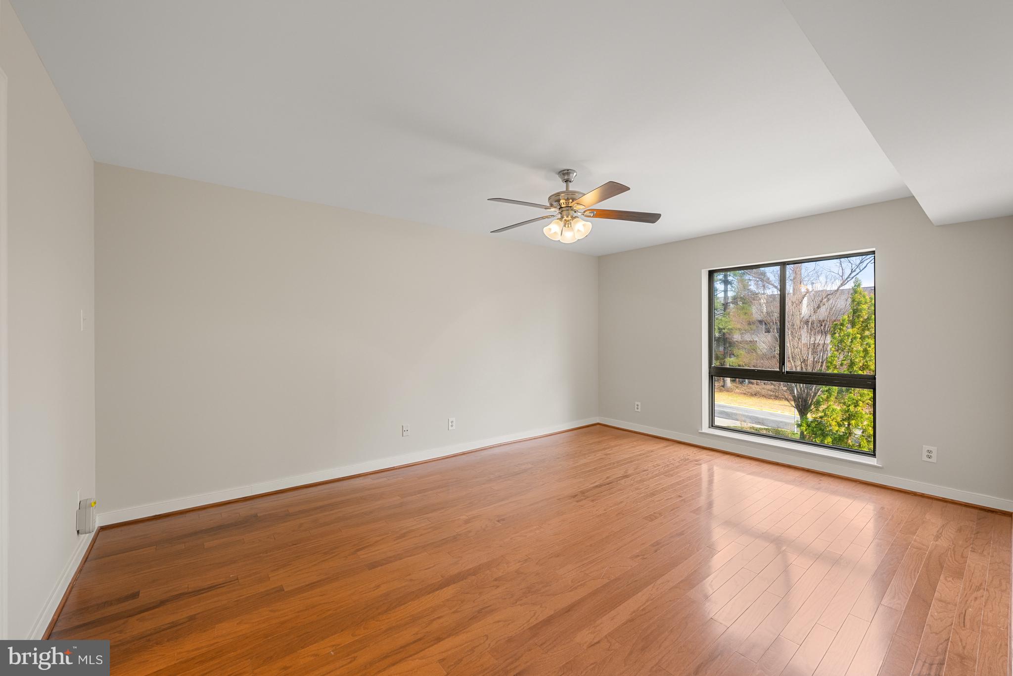 11400 Strand Dr #R-310